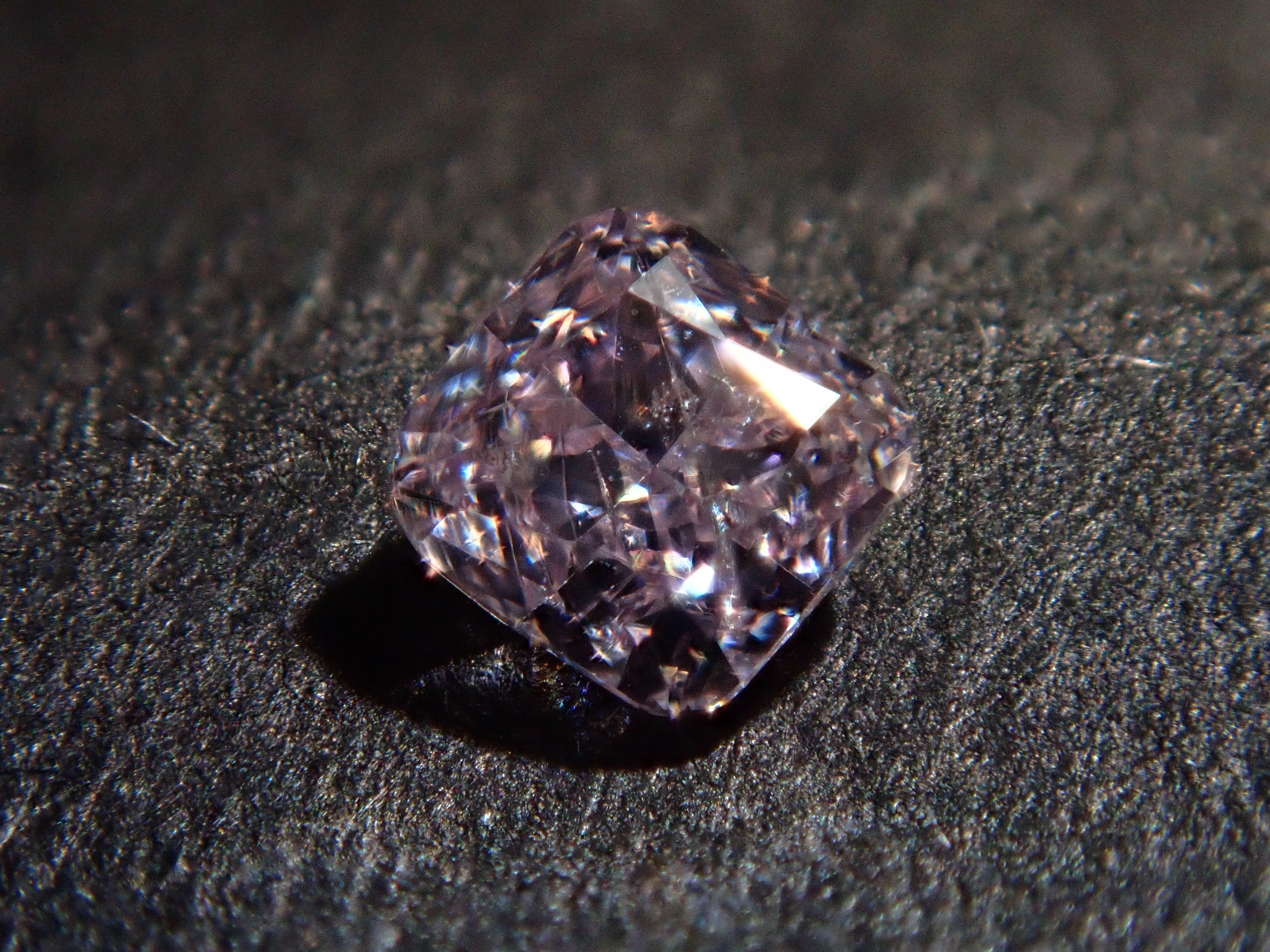 ピンクダイヤモンド 0.074ctルース(FANCY LIGHT PURPLE PINK, I-1)