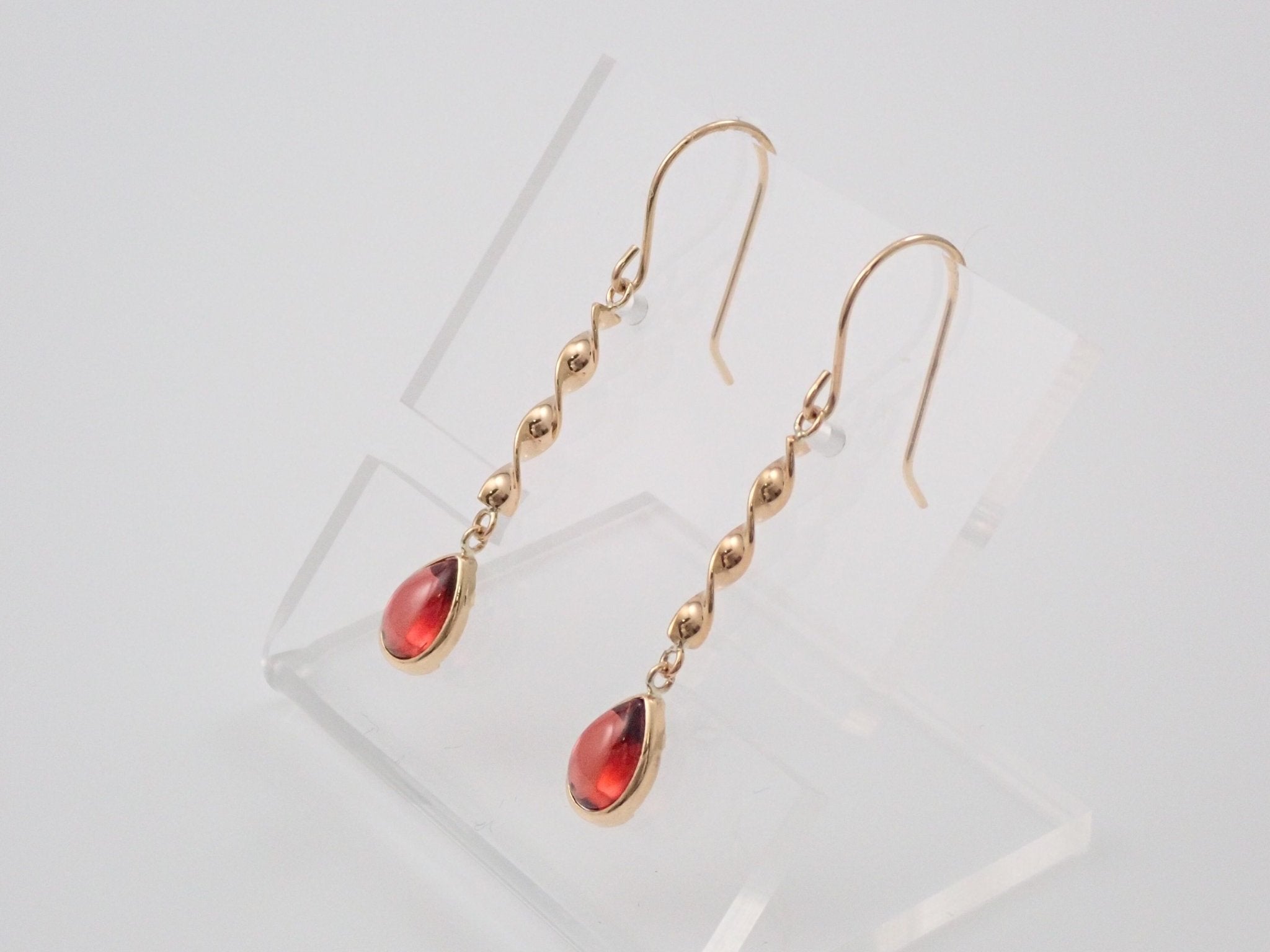 K18アルマンディンガーネットピアス - KARATZ STORE|カラッツSTORE