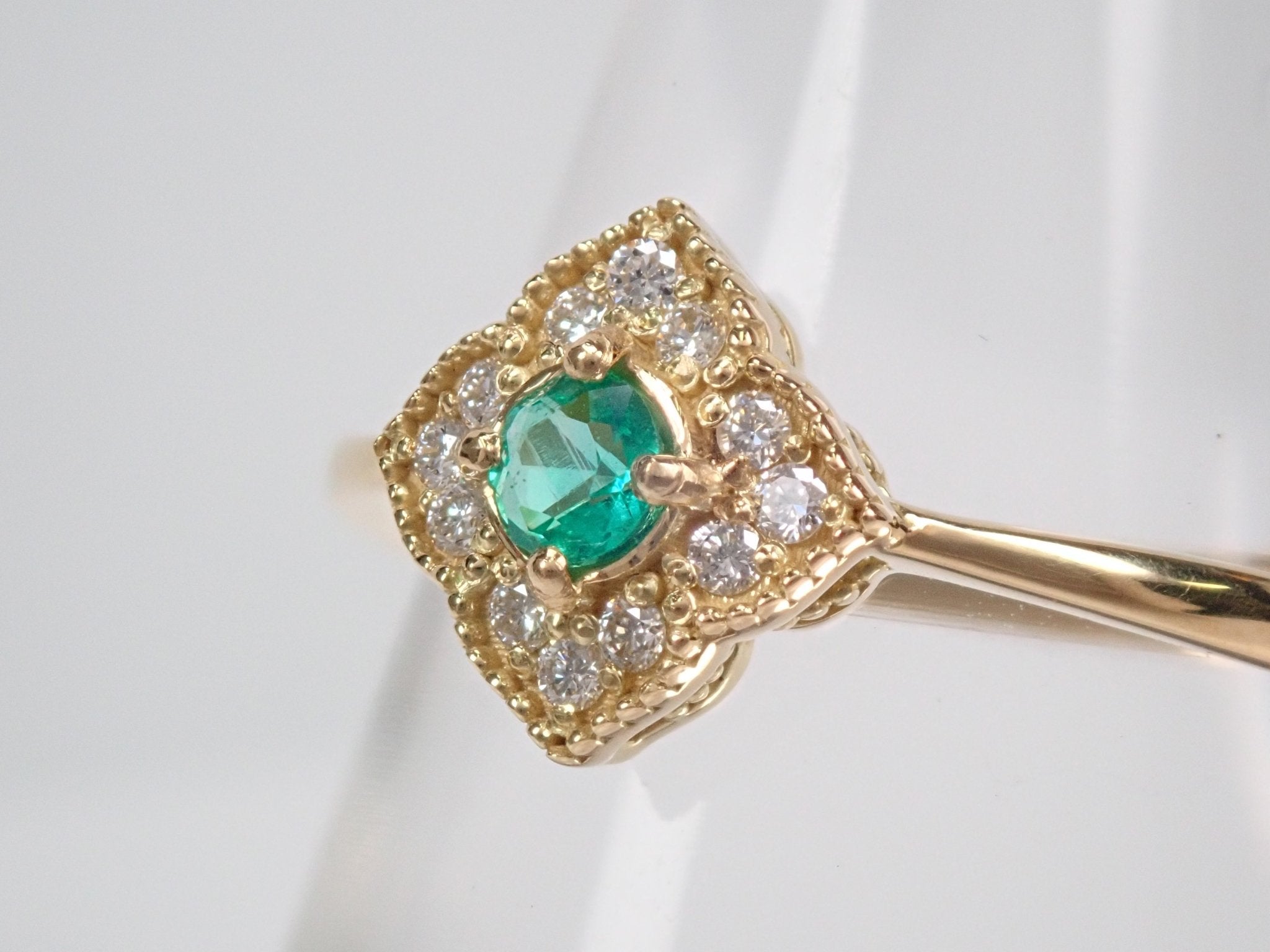 K18エメラルド0.089ct リング - KARATZ STORE|カラッツSTORE