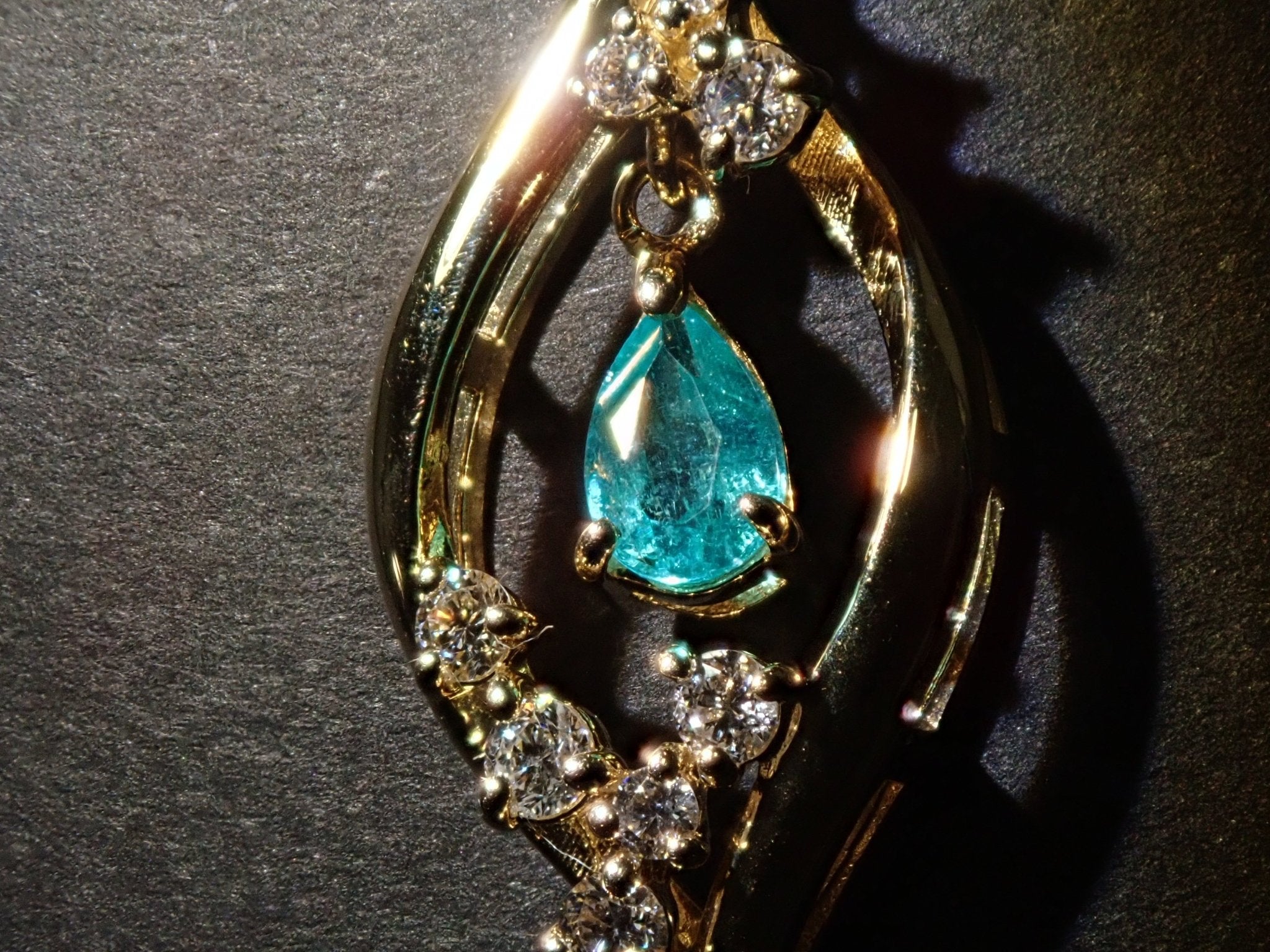 K18ブラジル産パライバトルマリン0.172ct ペンダント(ネックレス) - KARATZ STORE|カラッツSTORE