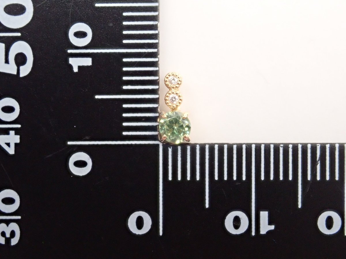 K18ロシア産デマントイドガーネット(ホーステール認む)0.183ct ペンダントトップ(ネックレストップ) - カラッツSTORE
