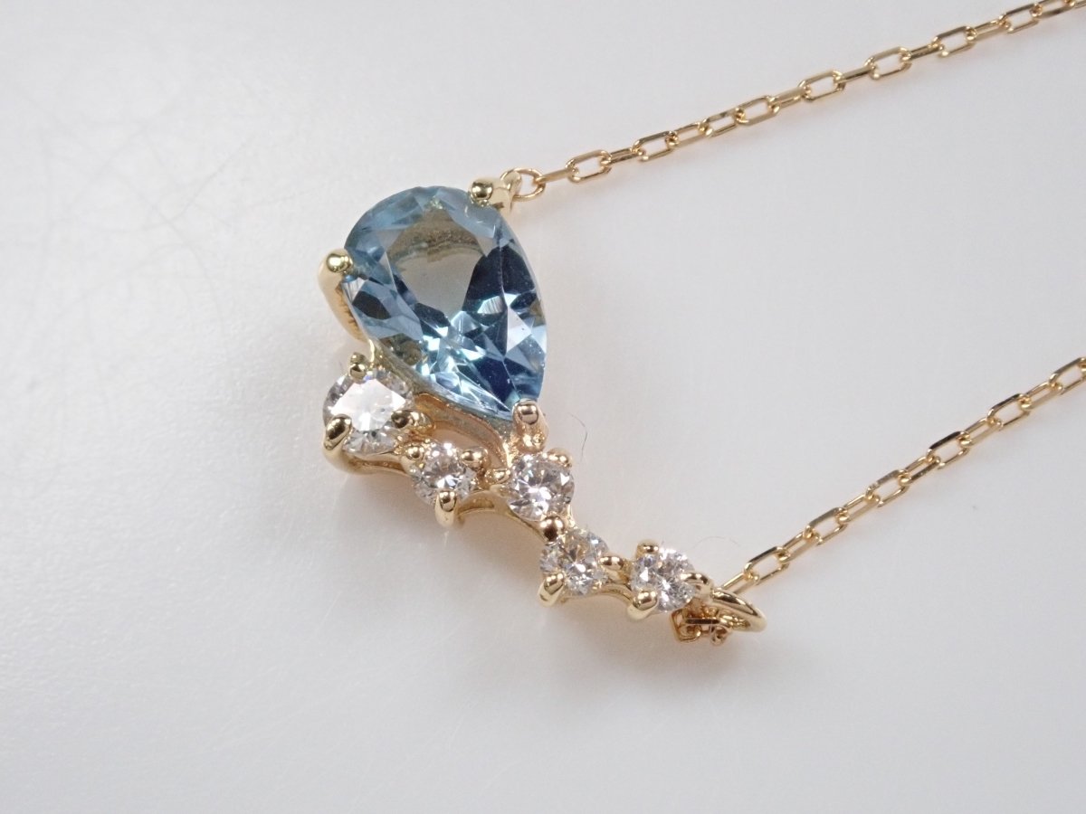K18アクアマリン0.30ct ペンダント(ネックレス) - カラッツSTORE