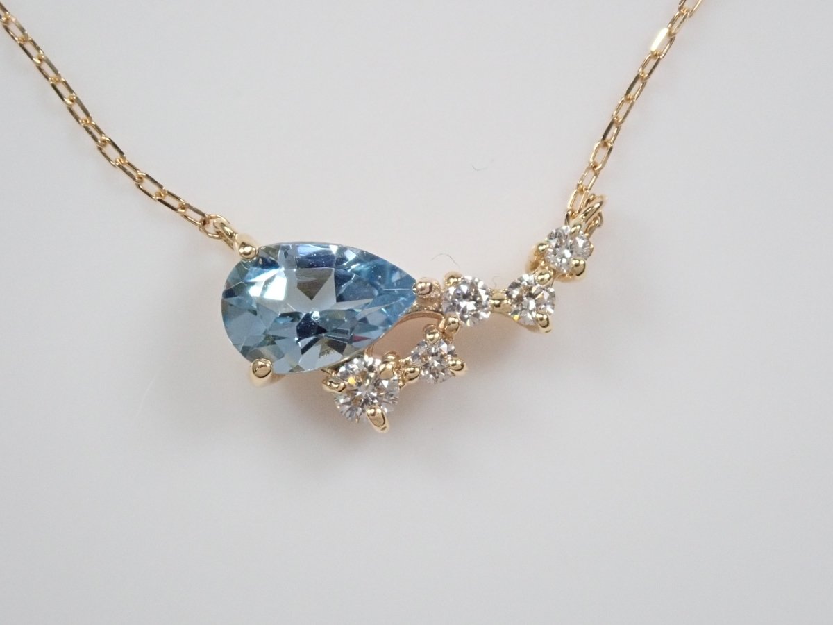 K18アクアマリン0.30ct ペンダント(ネックレス) - カラッツSTORE