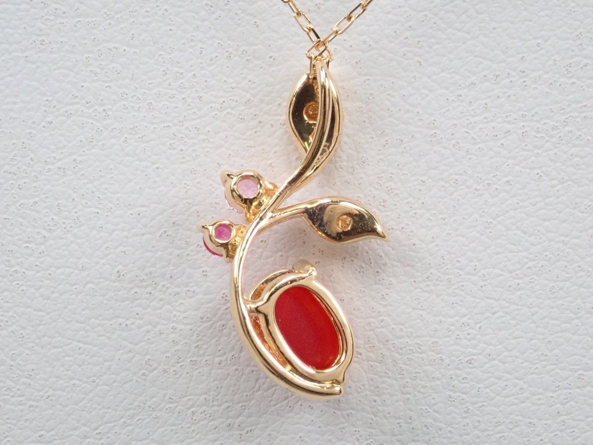 K18血赤珊瑚0.48ct ペンダント(ネックレス) - カラッツSTORE
