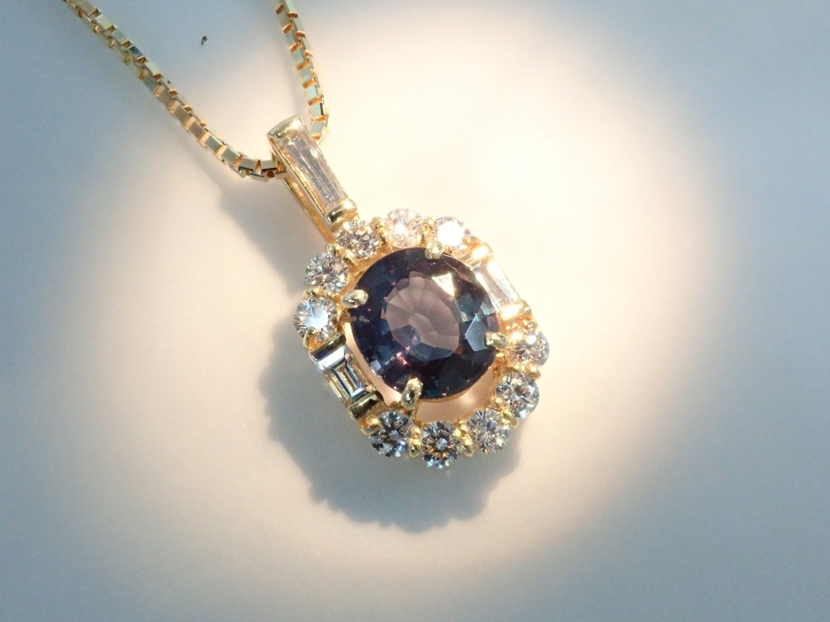K18カラーチェンジガーネット0.533ct ペンダント(ネックレス) - カラッツSTORE