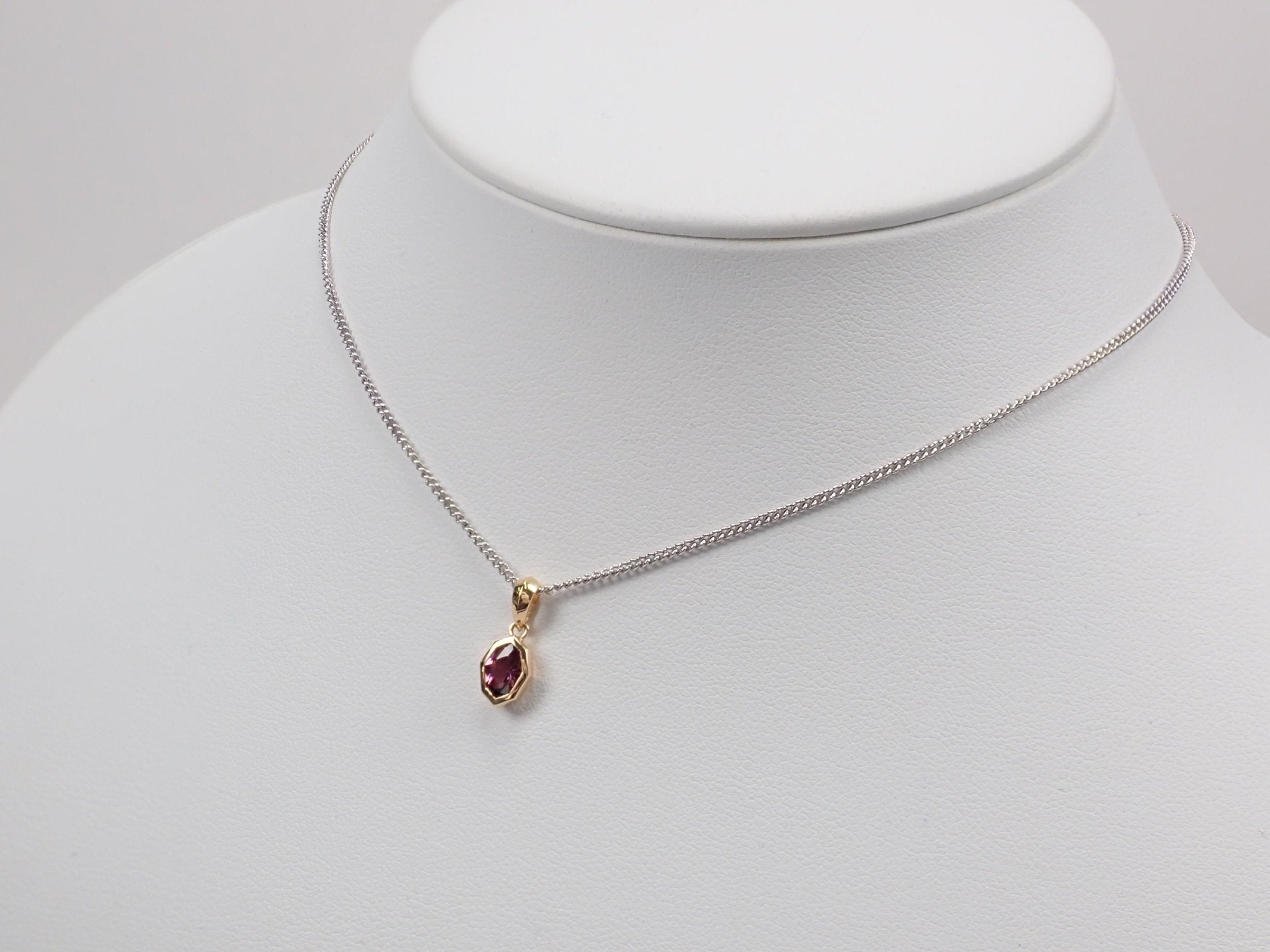 K18スピネル0.548ct ペンダントトップ(ネックレストップ) - KARATZ STORE|カラッツSTORE