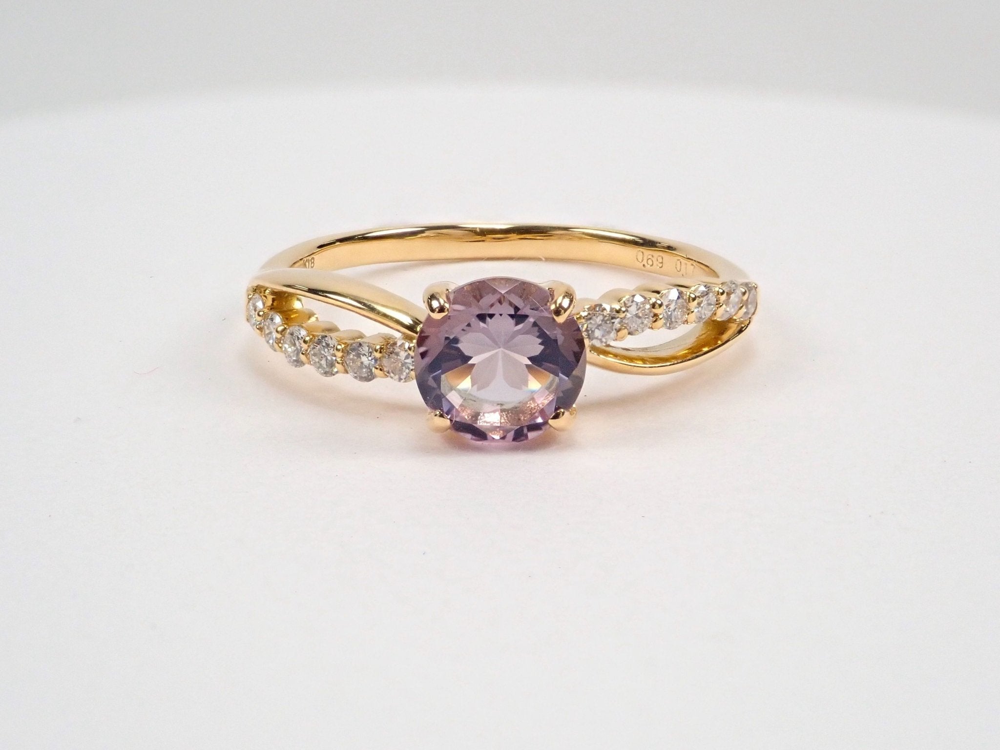 K18アメジスト0.67ct リング(さくらインカット) - KARATZ STORE|カラッツSTORE