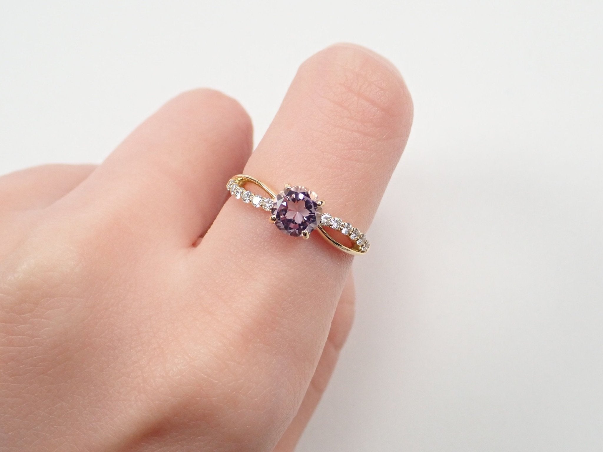 K18アメジスト0.67ct リング(さくらインカット) - KARATZ STORE|カラッツSTORE