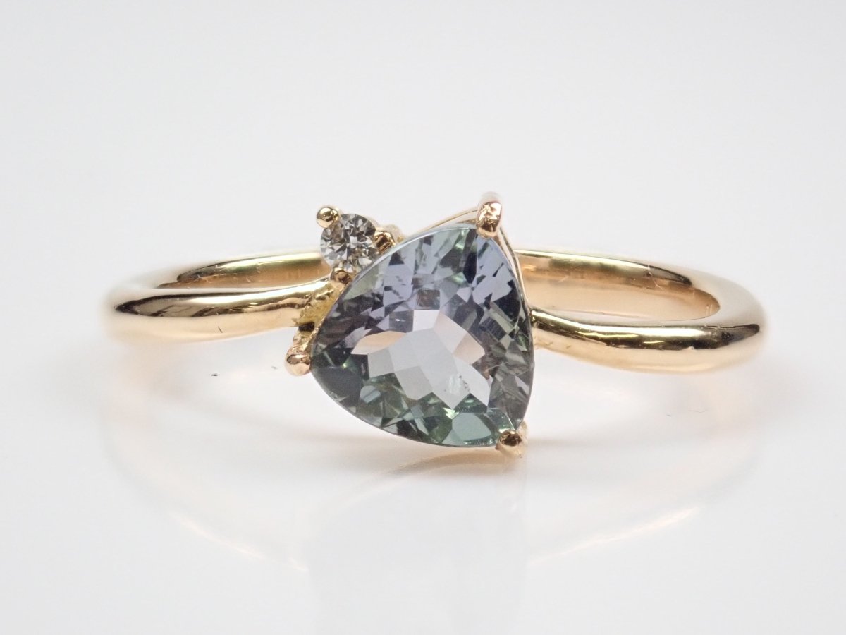 K18バイカラーゾイサイト0.77ct リング(バイカラータンザナイト) - カラッツSTORE