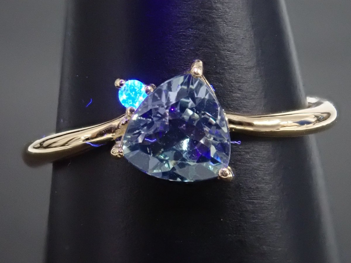 K18バイカラーゾイサイト0.77ct リング(バイカラータンザナイト) - カラッツSTORE