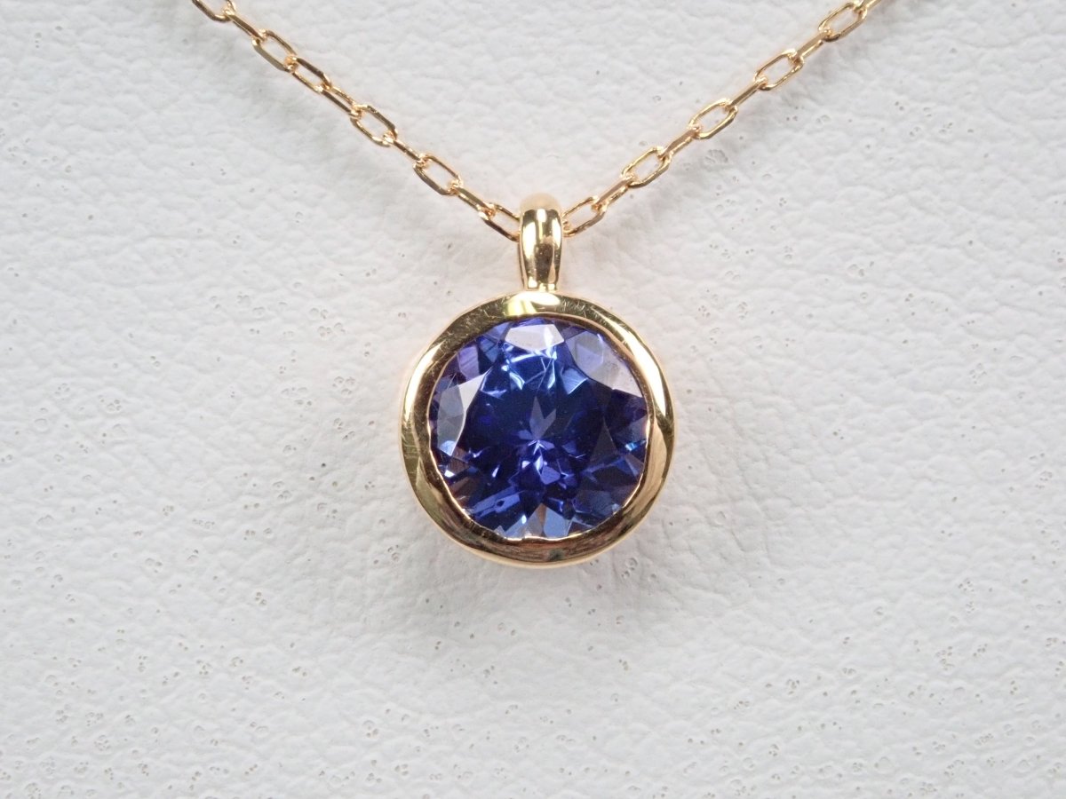 K18タンザナイト0.78ct ペンダント（ネックレス）
