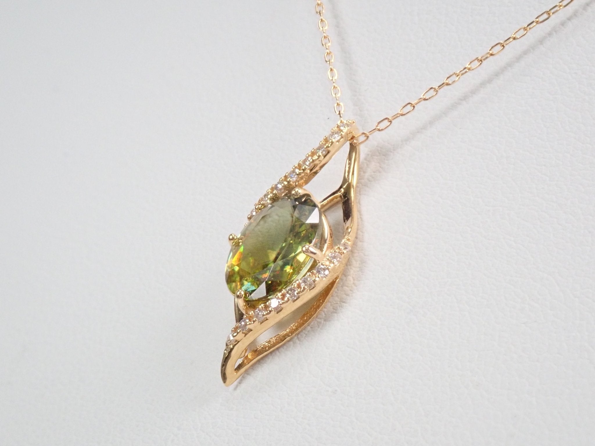 K18スフェーン2.48ct ペンダント(ネックレス) - KARATZ STORE|カラッツSTORE
