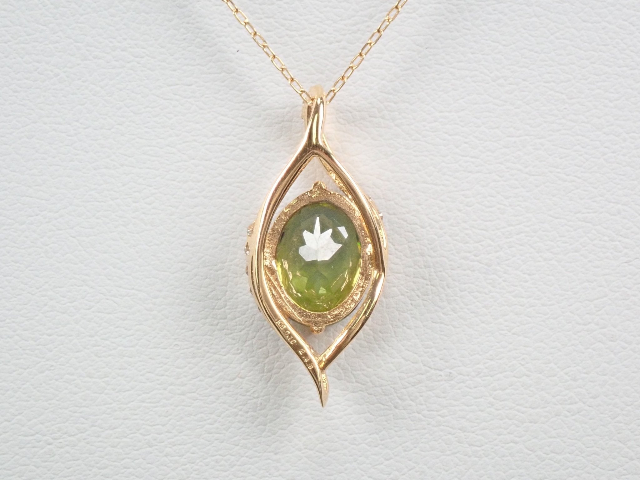 K18スフェーン2.48ct ペンダント(ネックレス) - KARATZ STORE|カラッツSTORE
