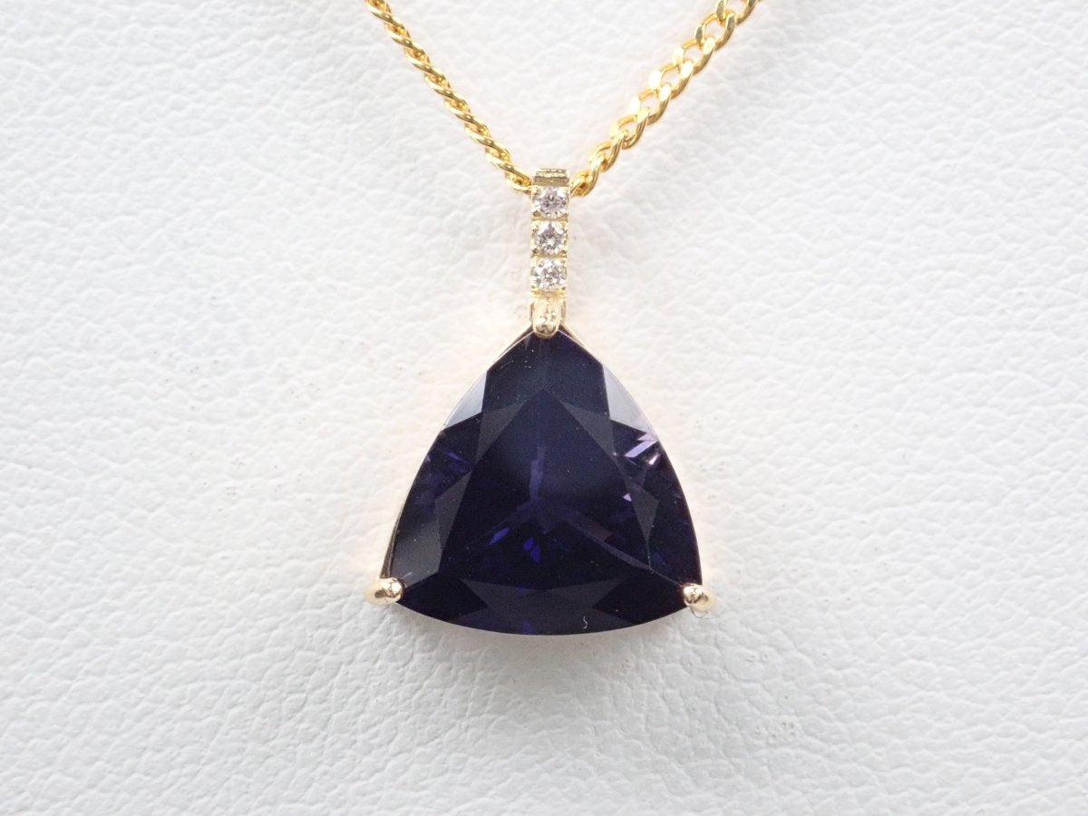 K18アイオライト3.48ct ペンダントトップ(ネックレストップ) - カラッツSTORE
