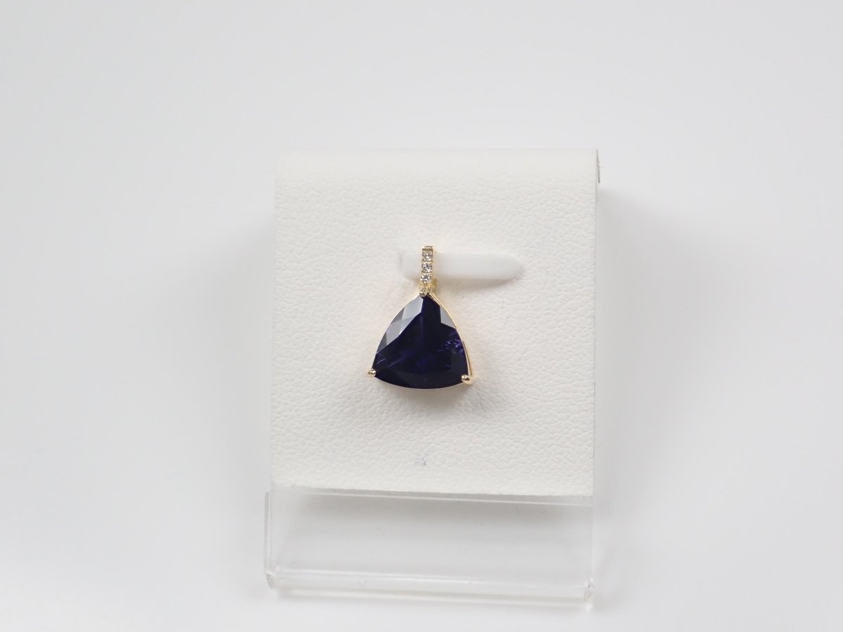 K18アイオライト3.48ct ペンダントトップ(ネックレストップ) - カラッツSTORE