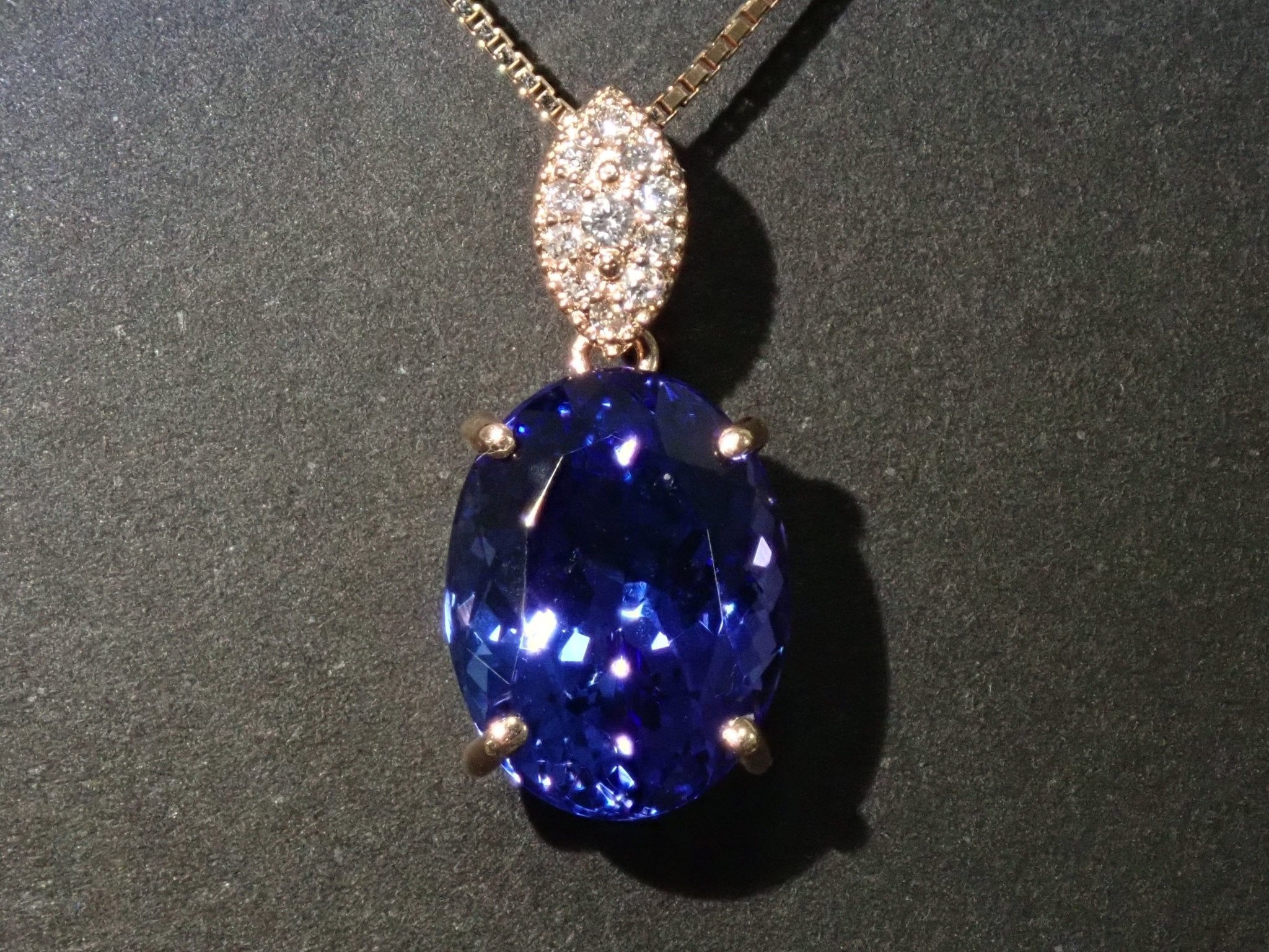 K18タンザナイト4.21ct ペンダント(ネックレス) - KARATZ STORE|カラッツSTORE