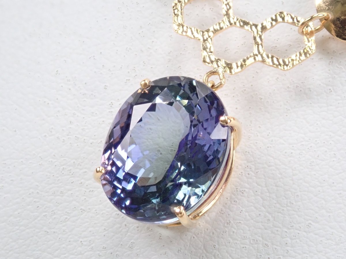 K18バイカラータンザナイト7.55ct ペンダント(ネックレス) - カラッツSTORE