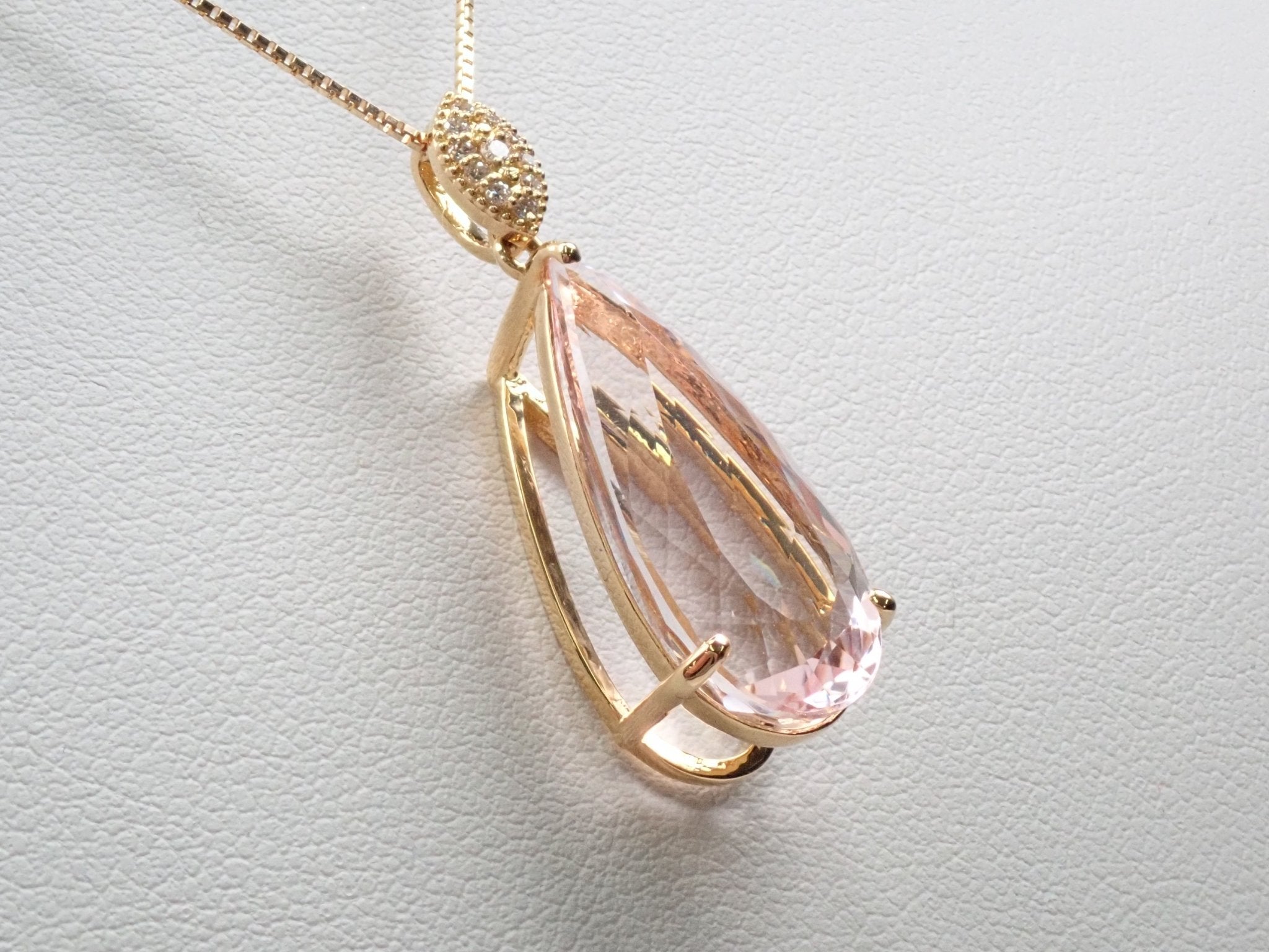 K18モルガナイト8.25ct ペンダント(ネックレス) - KARATZ STORE|カラッツSTORE