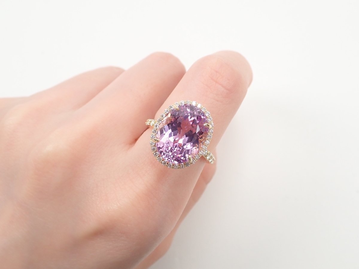 K18クンツァイト9.68ct リング - KARATZ STORE|カラッツSTORE