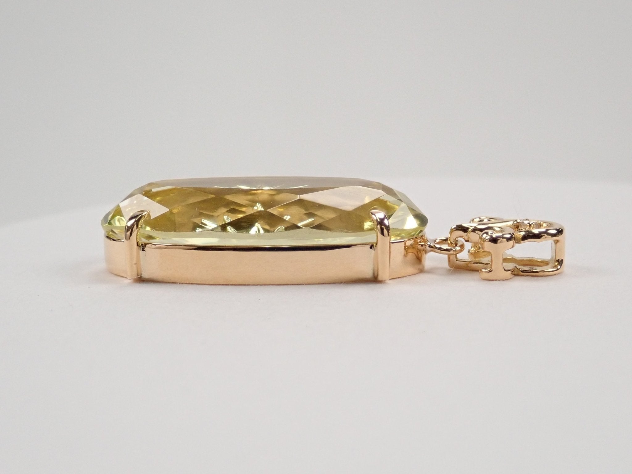 K18レモンクォーツ9.791ct ・ダイヤモンドペンダント(甲州貴石切子) - KARATZ STORE|カラッツSTORE