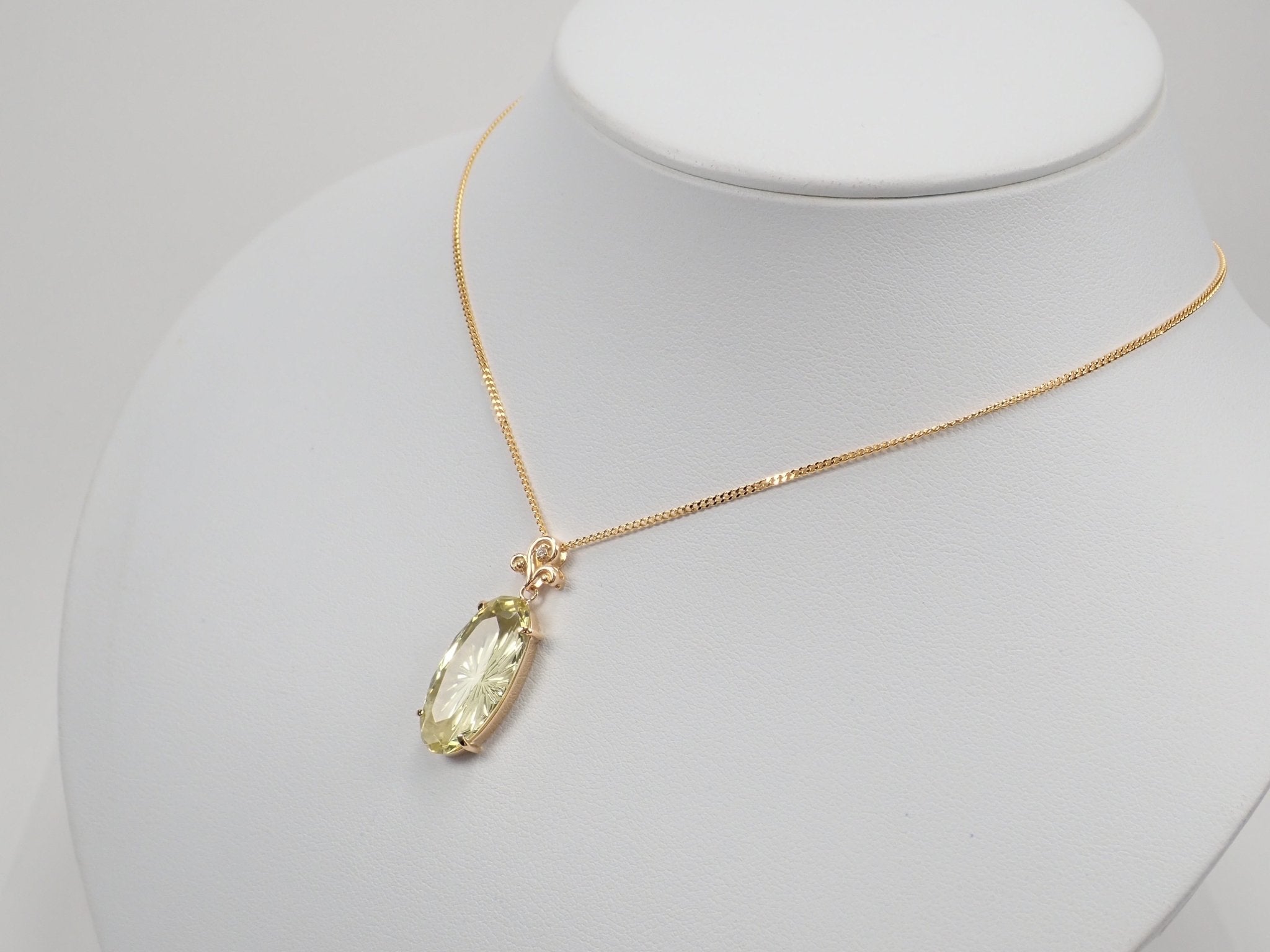 K18レモンクォーツ9.791ct ・ダイヤモンドペンダント(甲州貴石切子) - KARATZ STORE|カラッツSTORE