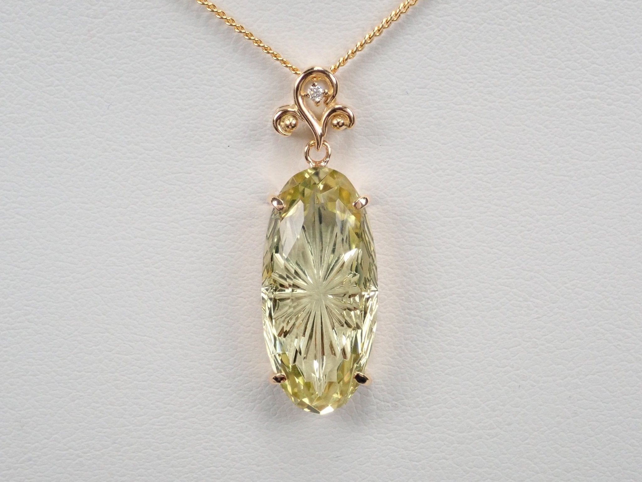 K18レモンクォーツ9.791ct ・ダイヤモンドペンダント(甲州貴石切子) - KARATZ STORE|カラッツSTORE