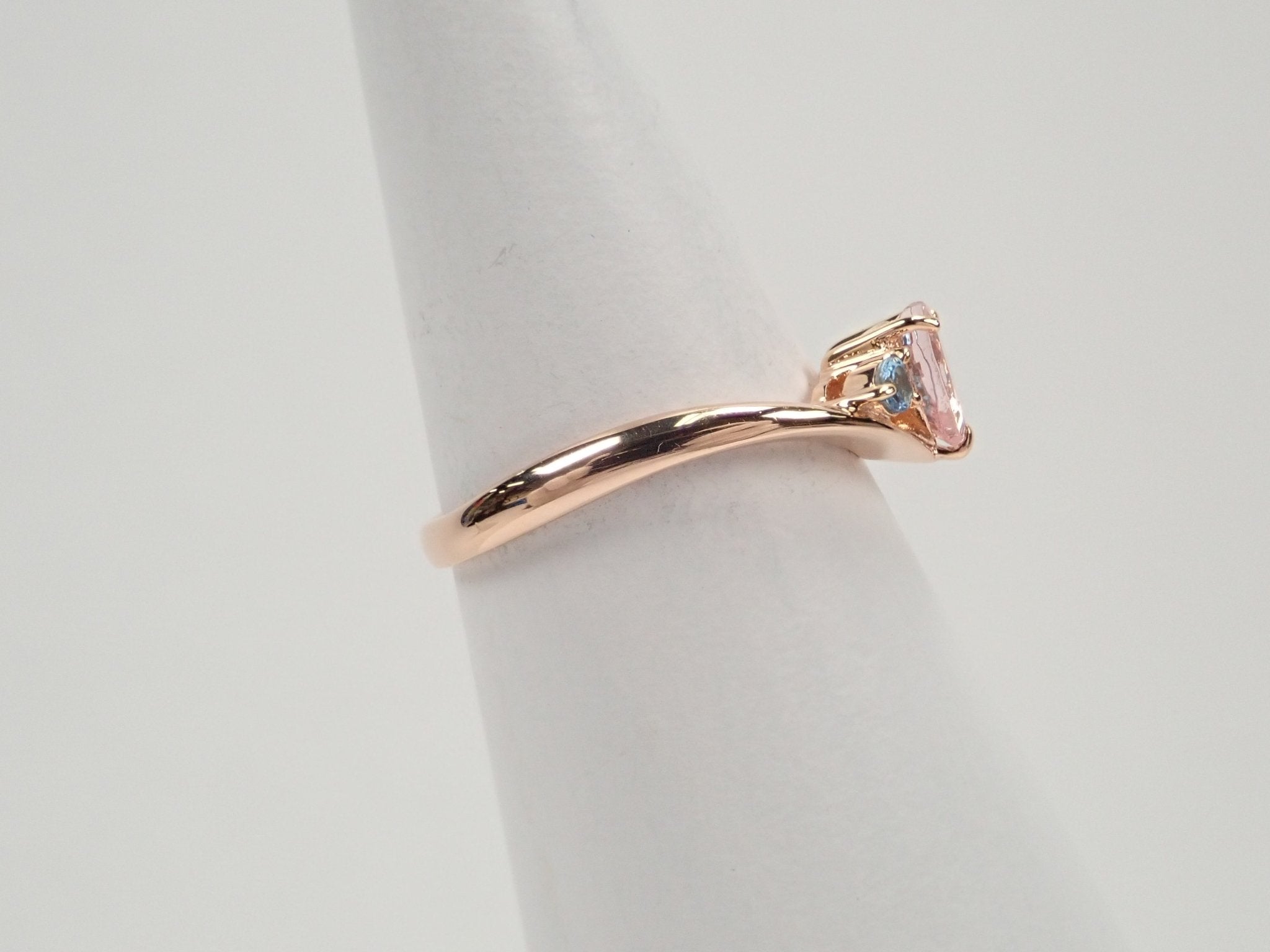 K18PGモルガナイト0.6ct・アクアマリン リング - KARATZ STORE|カラッツSTORE