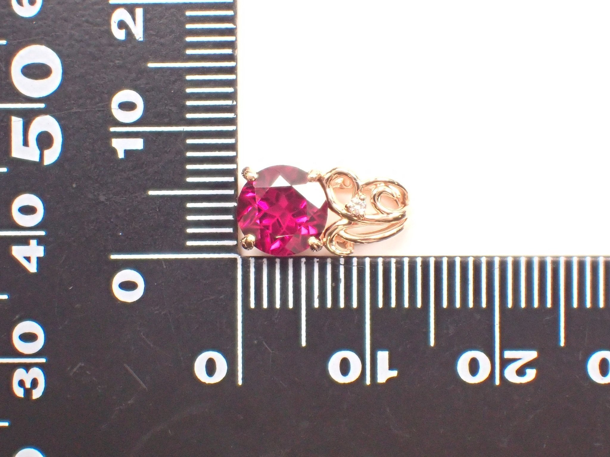 K18PGロードライトガーネット1.48ct ペンダント(ダンデライオンカット) - KARATZ STORE|カラッツSTORE