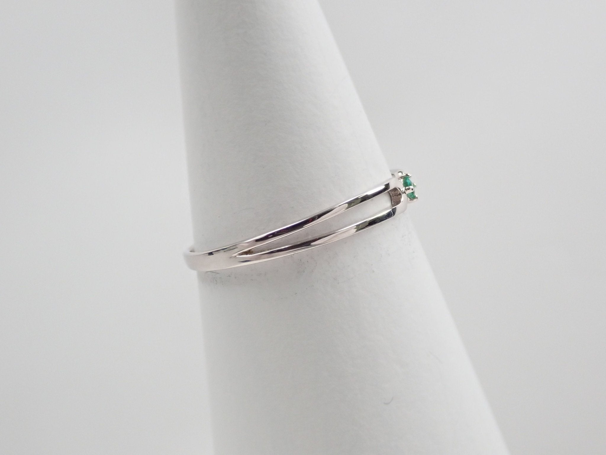 K18WGエメラルドリング - KARATZ STORE|カラッツSTORE