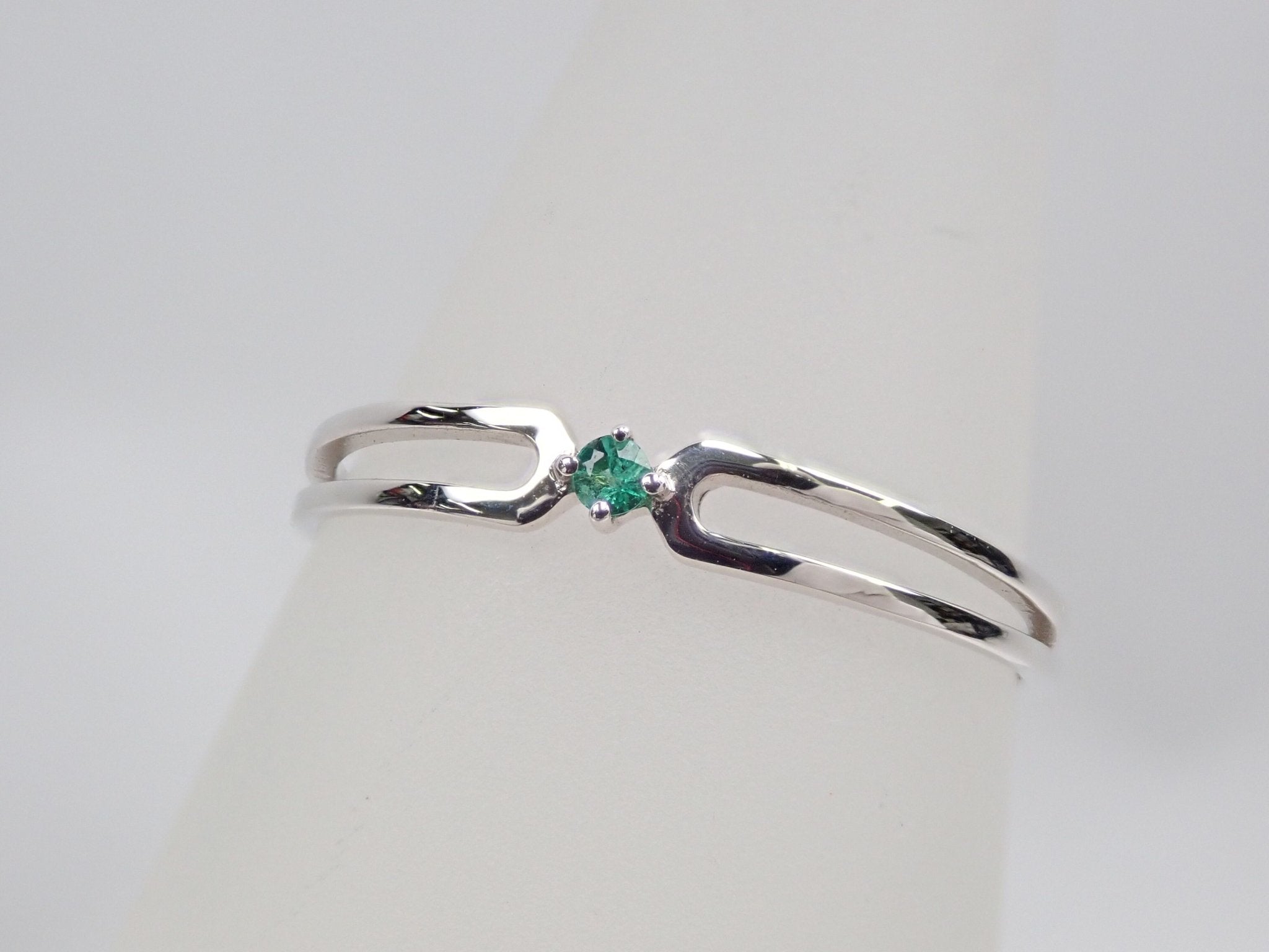 K18WGエメラルドリング - KARATZ STORE|カラッツSTORE