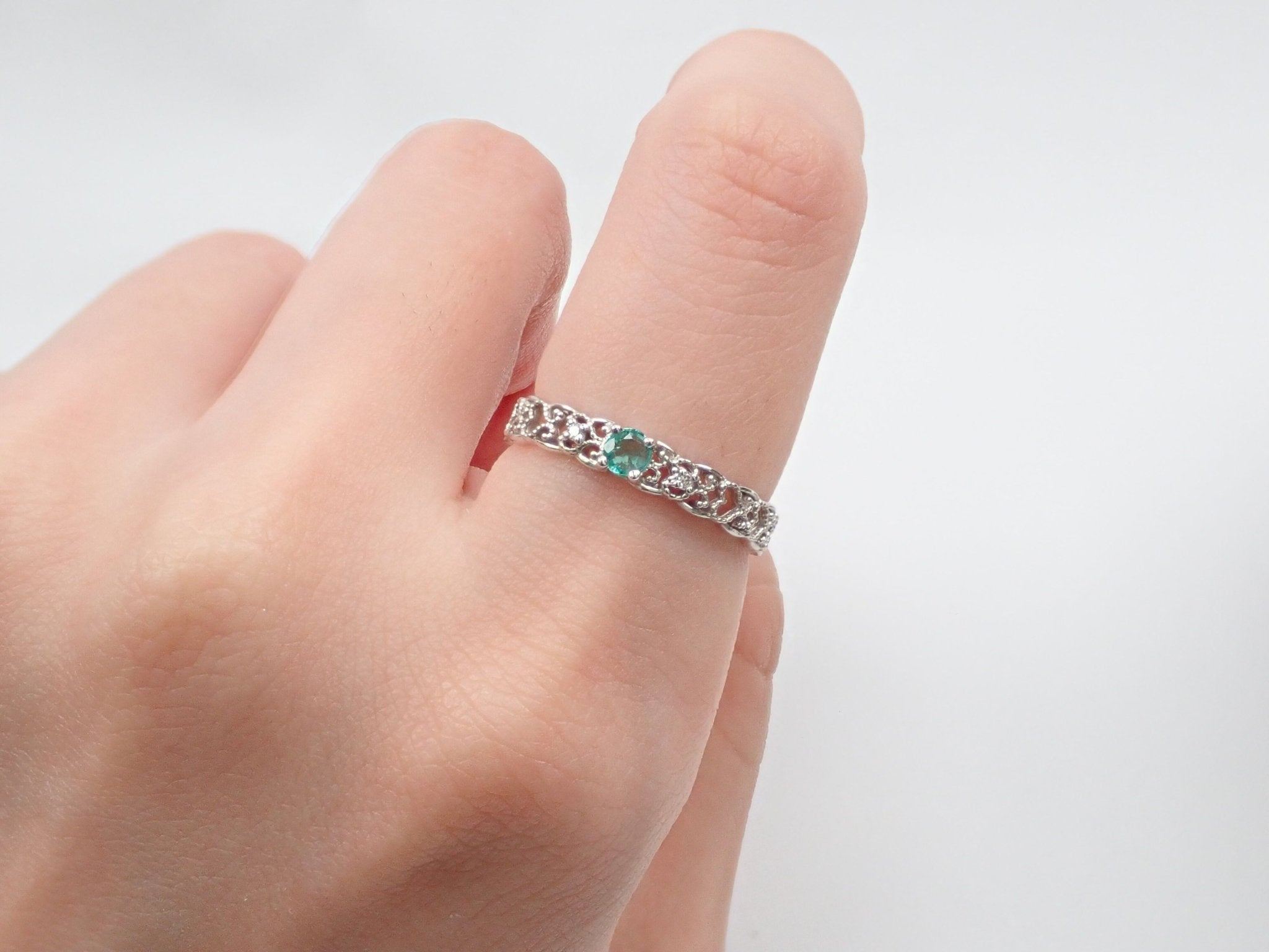 K18WGエメラルドリング - KARATZ STORE|カラッツSTORE