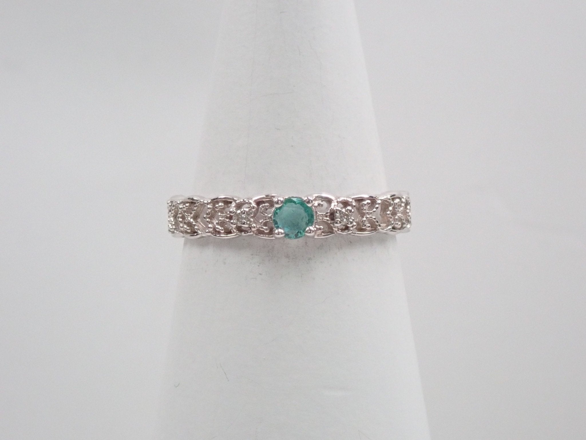 K18WGエメラルドリング - KARATZ STORE|カラッツSTORE