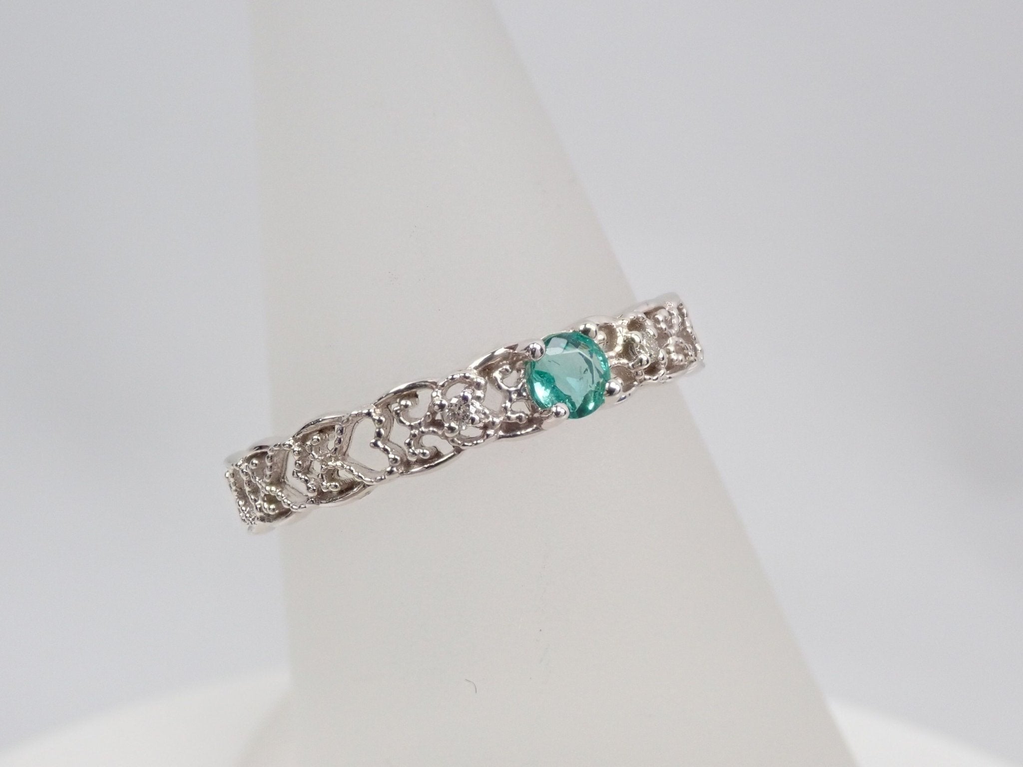 K18WGエメラルドリング - KARATZ STORE|カラッツSTORE