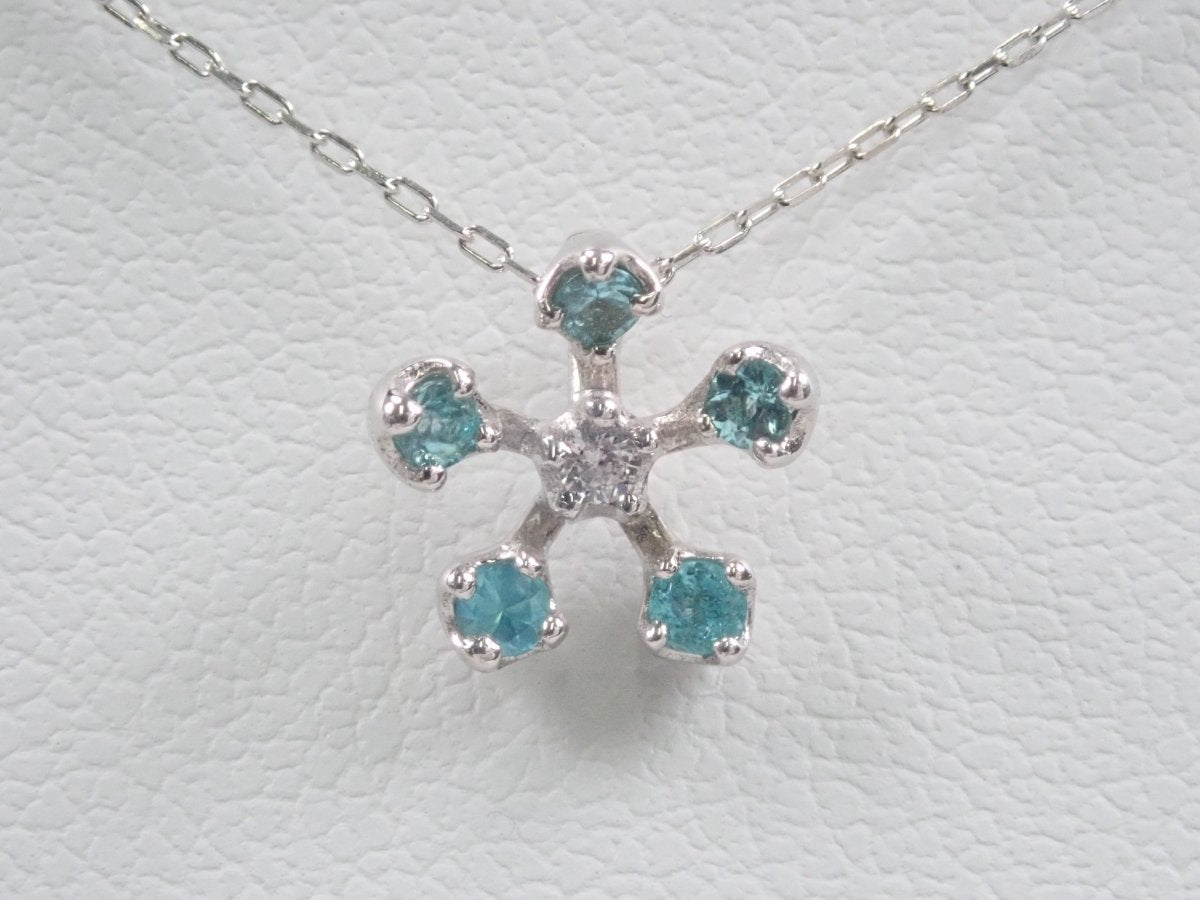 K18WGパライバトルマリン0.08ct ペンダント(ネックレス) - カラッツSTORE