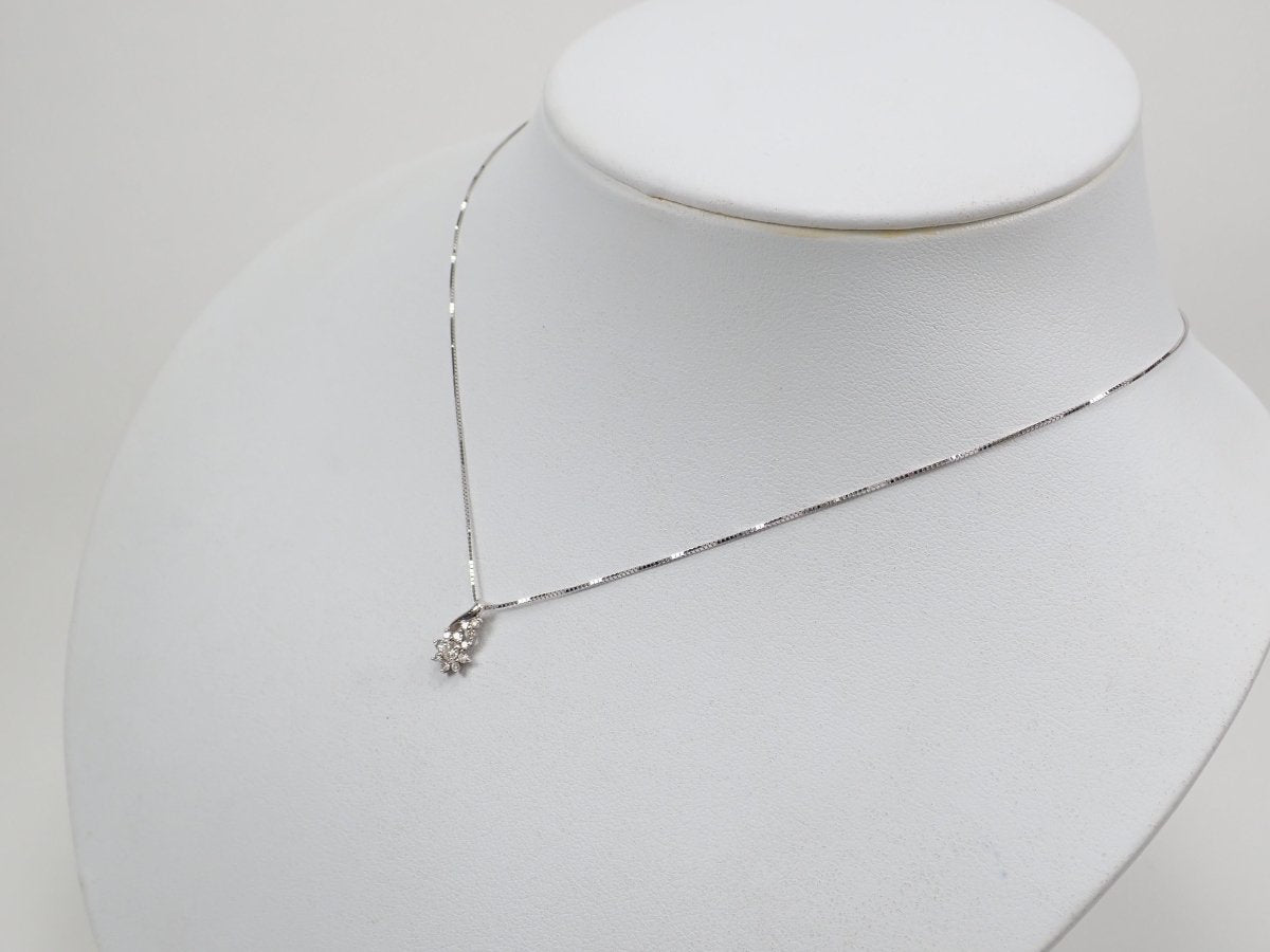 K18WGダイヤモンド0.20ct ペンダント(ネックレス) - カラッツSTORE