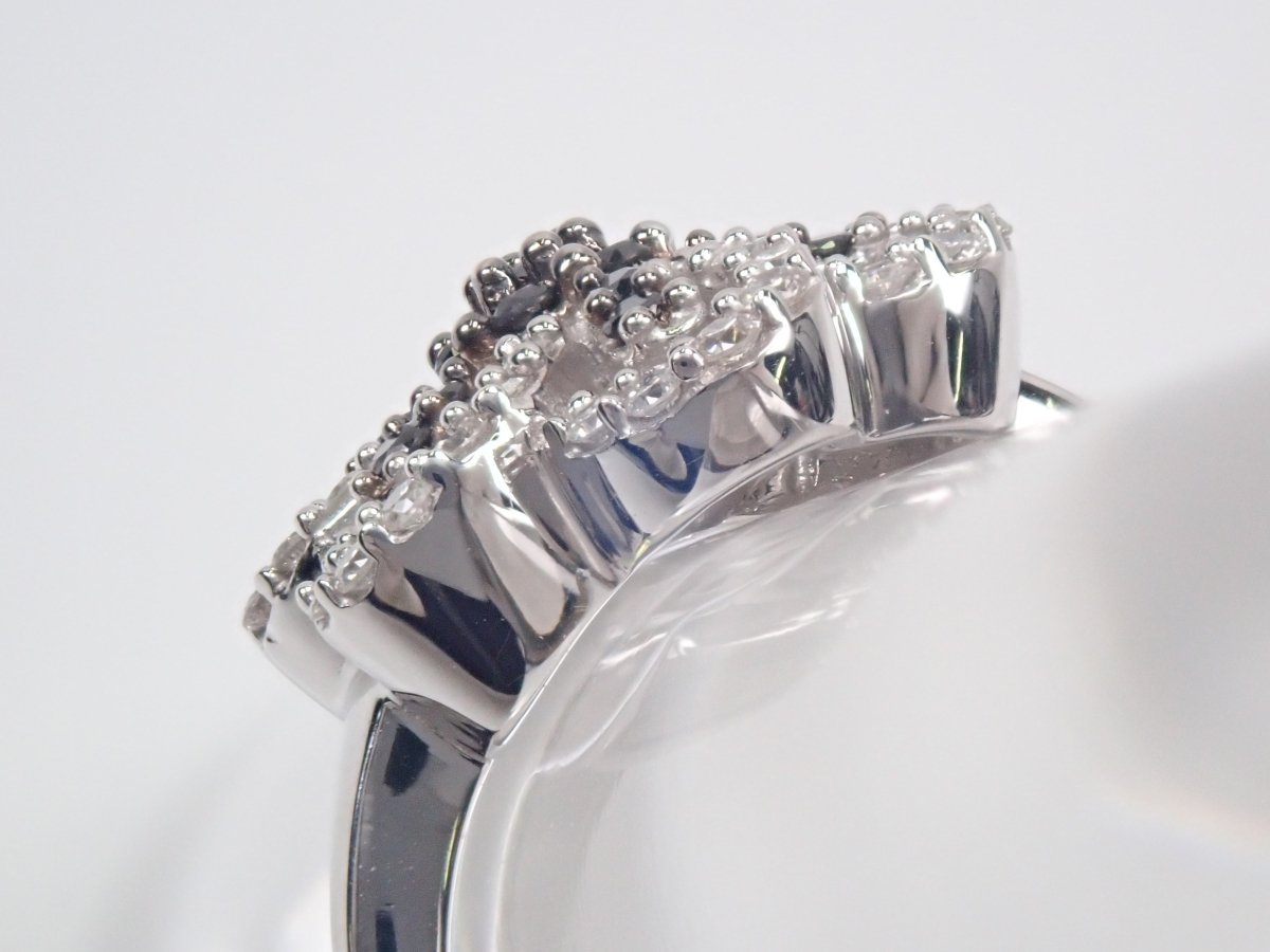 【カラフリ】K18WGブラックダイヤモンド0.76ct リング - カラッツSTORE