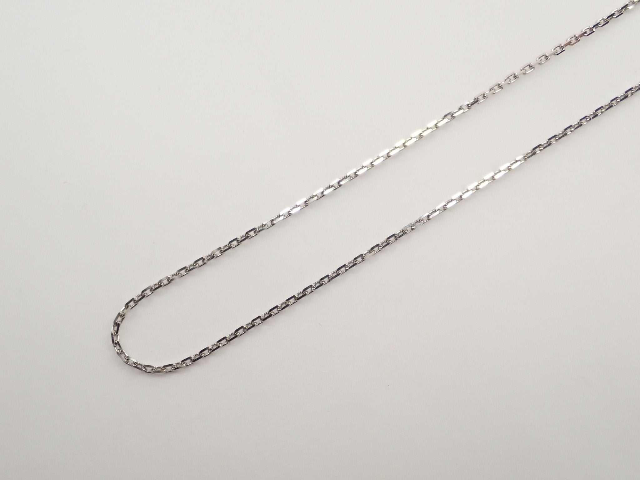 Pt850 プラチナ 小豆チェーン (アズキ) 0.9mm - KARATZ STORE|カラッツSTORE
