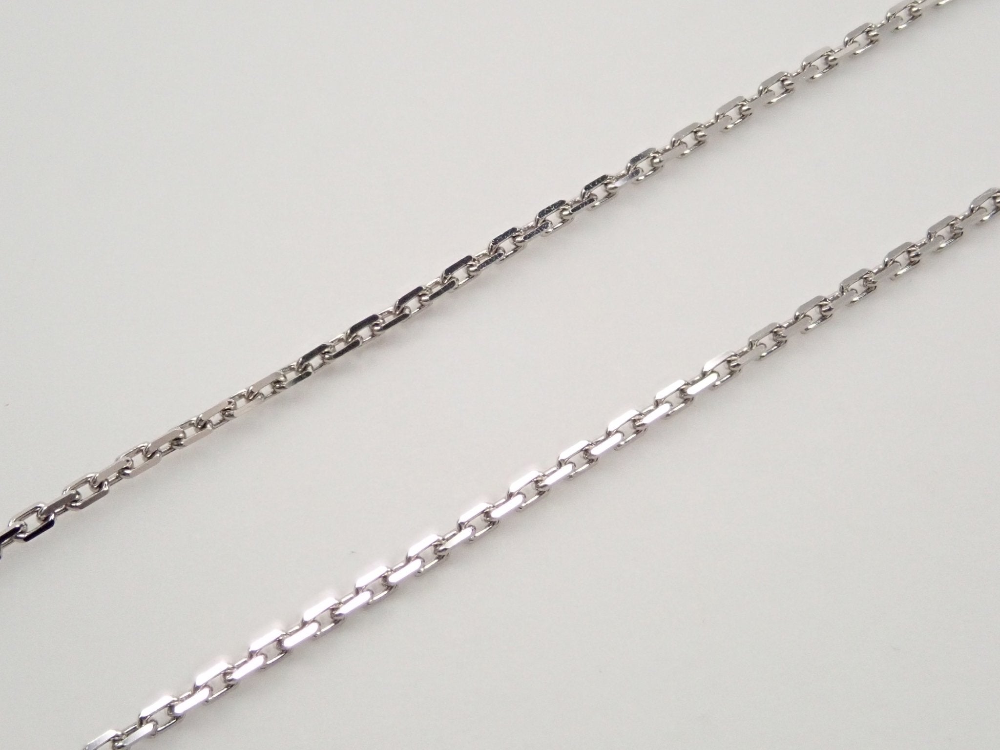 Pt850 プラチナ 小豆チェーン (アズキ) 0.9mm - KARATZ STORE|カラッツSTORE