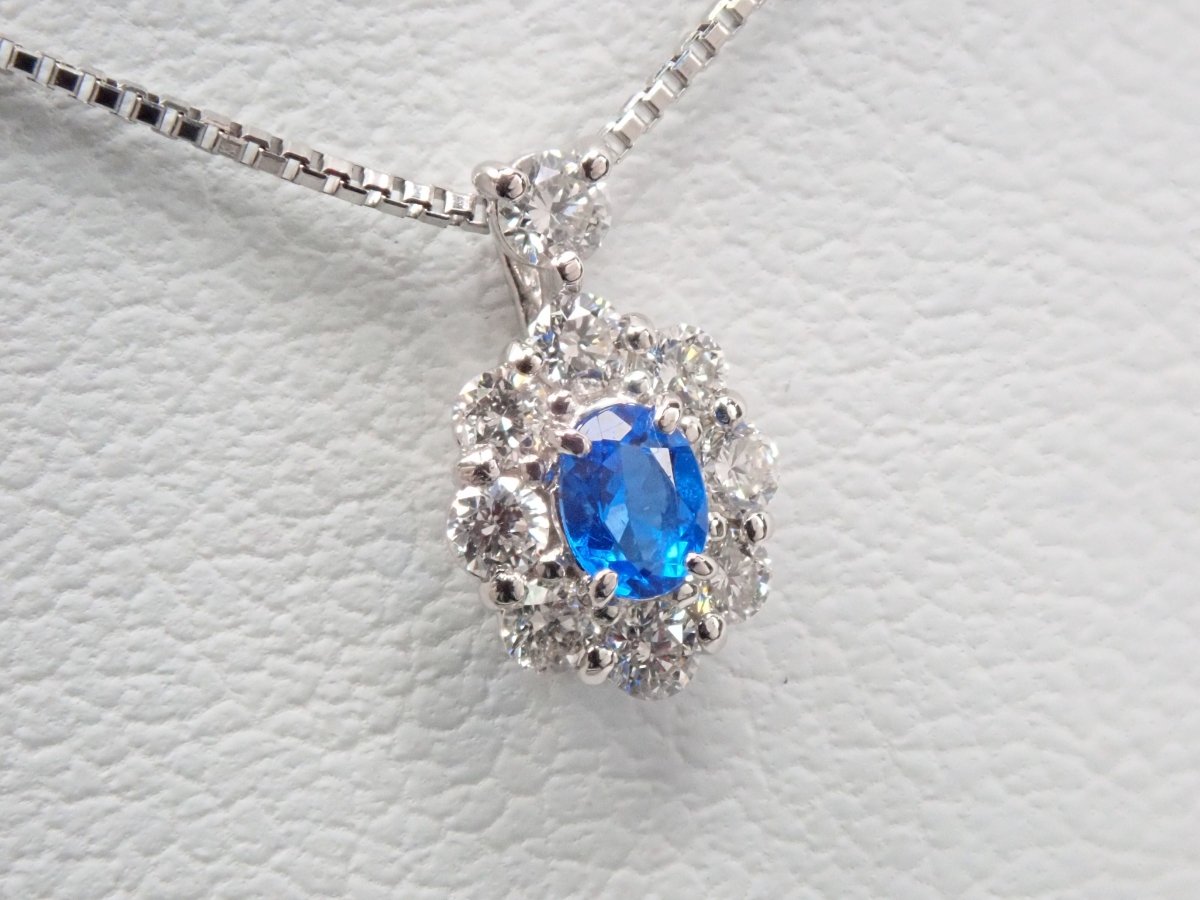 Pt900アウイナイト0.05ct ペンダント(ネックレス) - カラッツSTORE