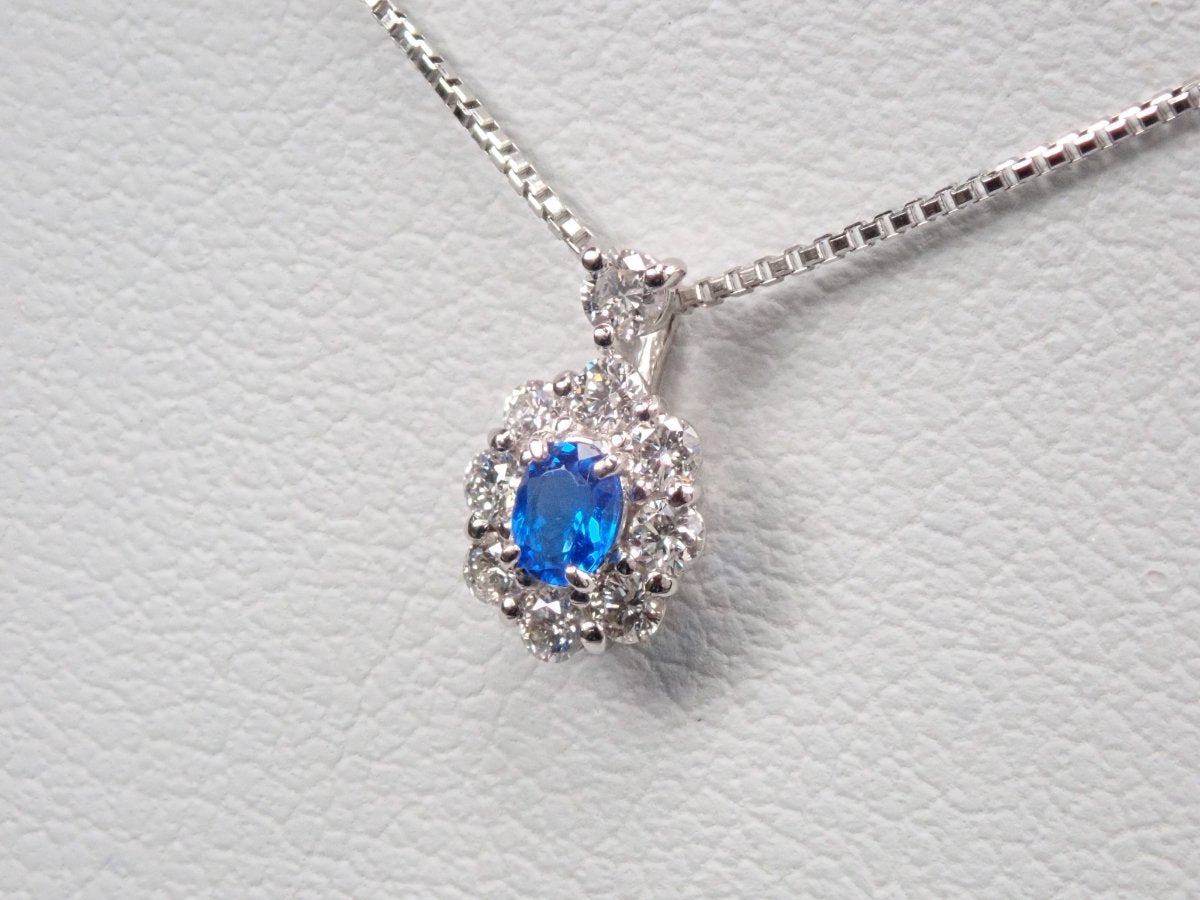 Pt900アウイナイト0.05ct ペンダント(ネックレス) - カラッツSTORE