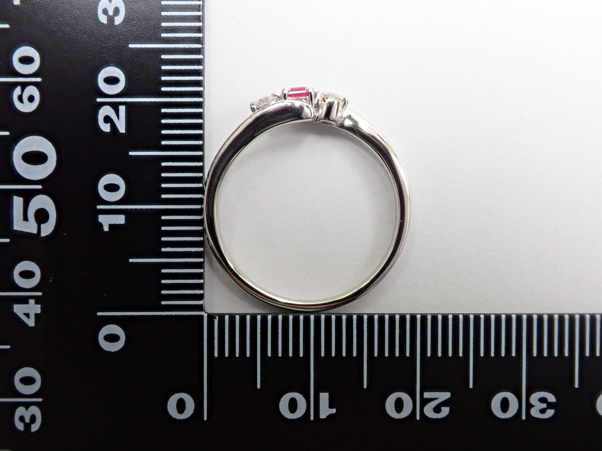 Pt900レッドベリル0.082ct ダイヤリング - KARATZ STORE|カラッツSTORE