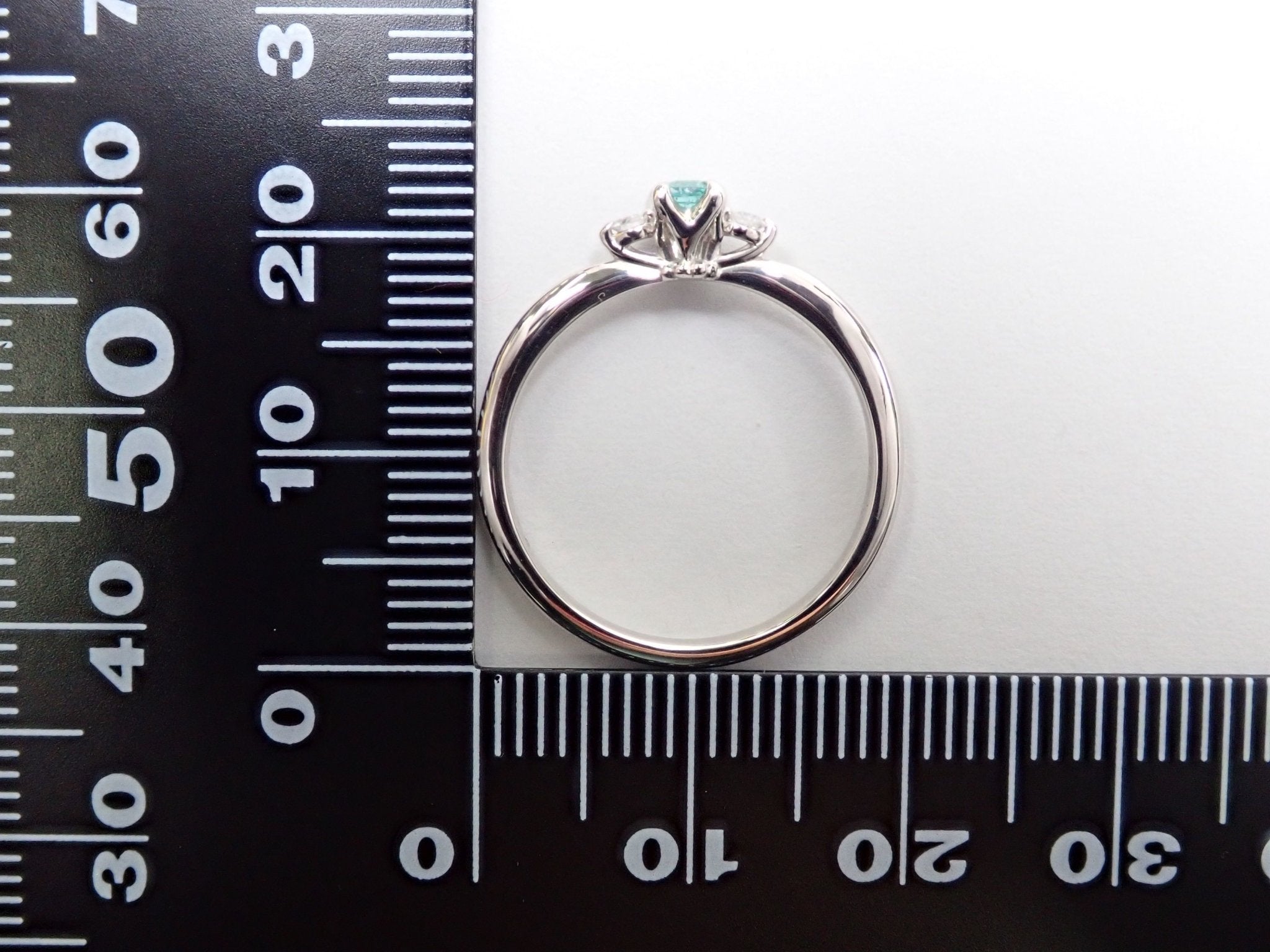 Pt900バイカラーパライバトルマリン0.112ct ダイヤリング - KARATZ STORE|カラッツSTORE