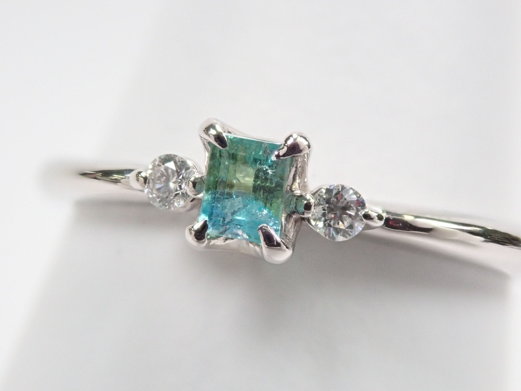 Pt900バイカラーパライバトルマリン0.112ct ダイヤリング - KARATZ STORE|カラッツSTORE