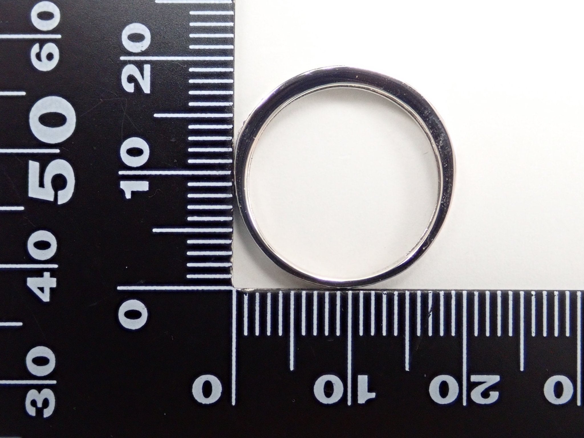 Pt900ローズカットダイヤモンド0.30ct ハーフエタニティリング - KARATZ STORE|カラッツSTORE