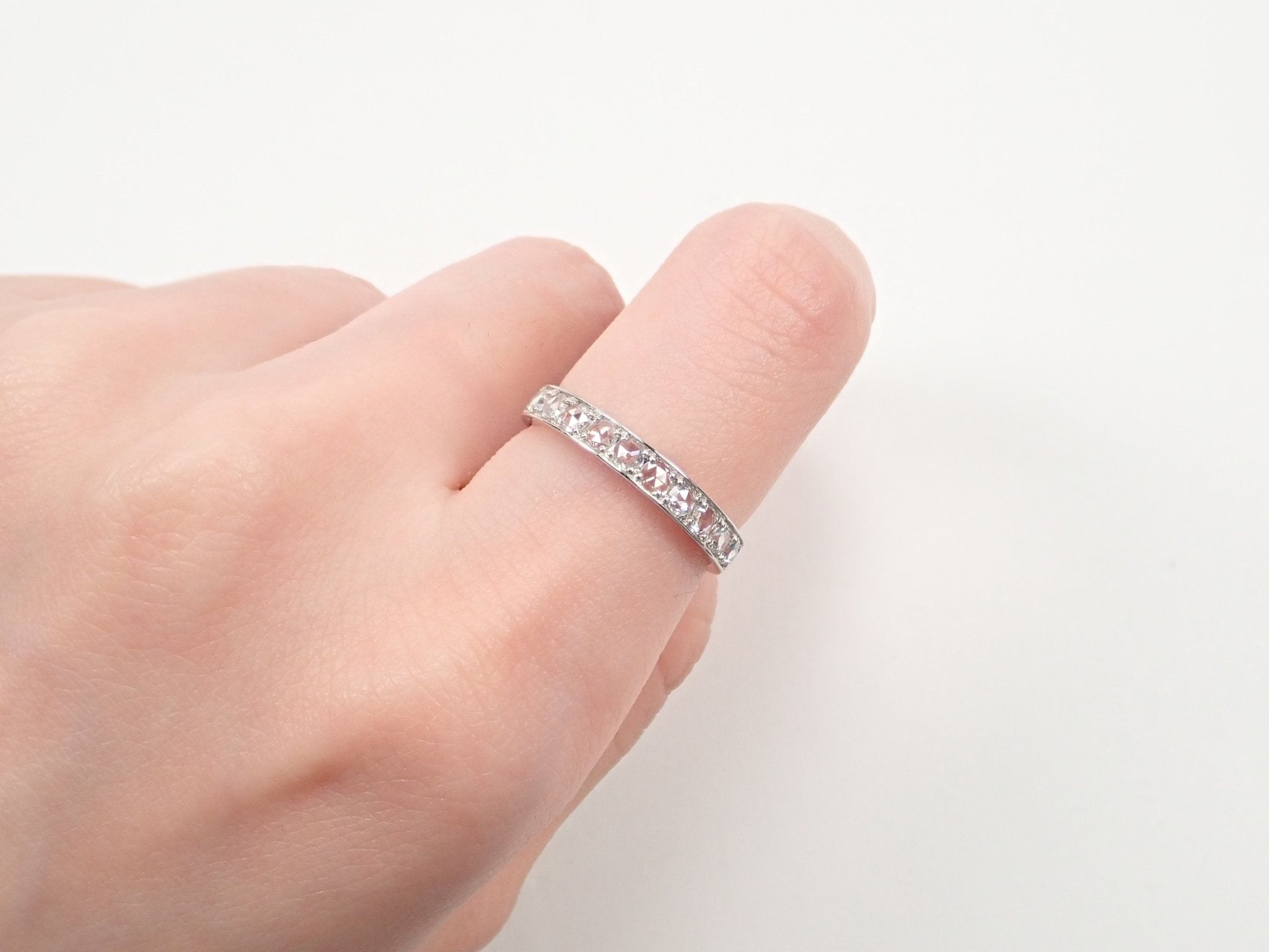 Pt900ローズカットダイヤモンド0.30ct ハーフエタニティリング - KARATZ STORE|カラッツSTORE