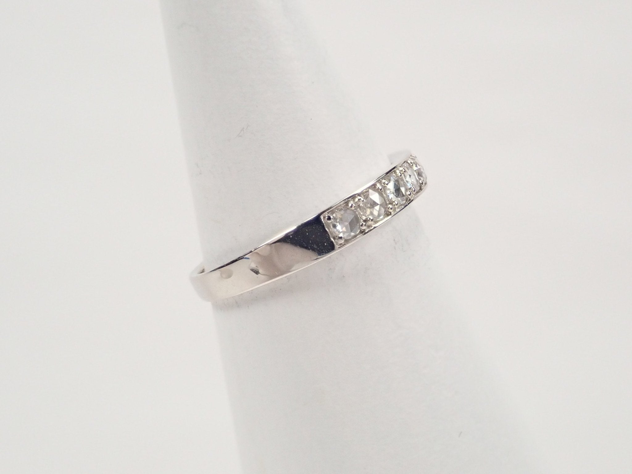 Pt900ローズカットダイヤモンド0.30ct ハーフエタニティリング - KARATZ STORE|カラッツSTORE