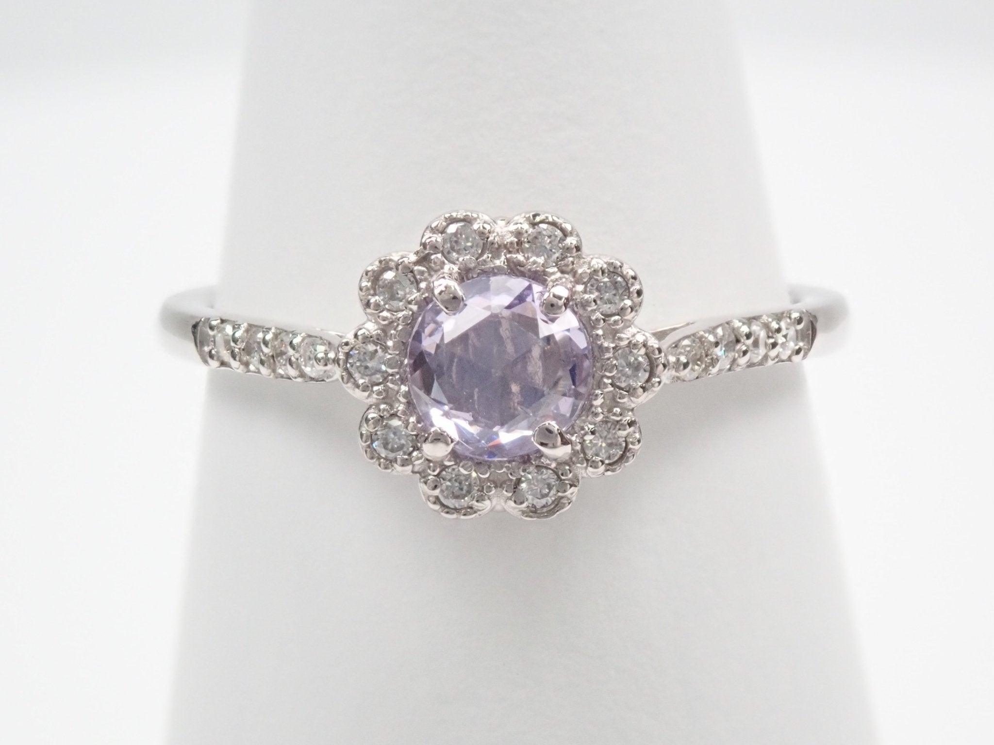 Pt900パープルサファイア0.35ct リング(揺れるタイプ) - KARATZ STORE|カラッツSTORE