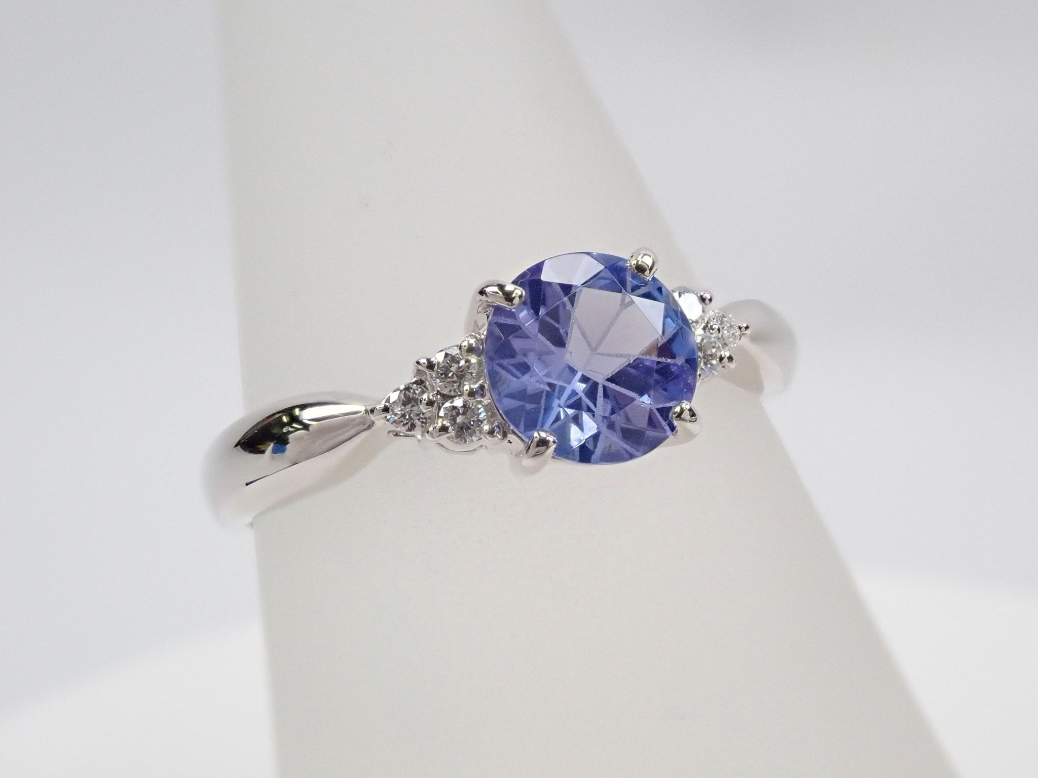 Pt900タンザナイト0.71ct リング - KARATZ STORE|カラッツSTORE