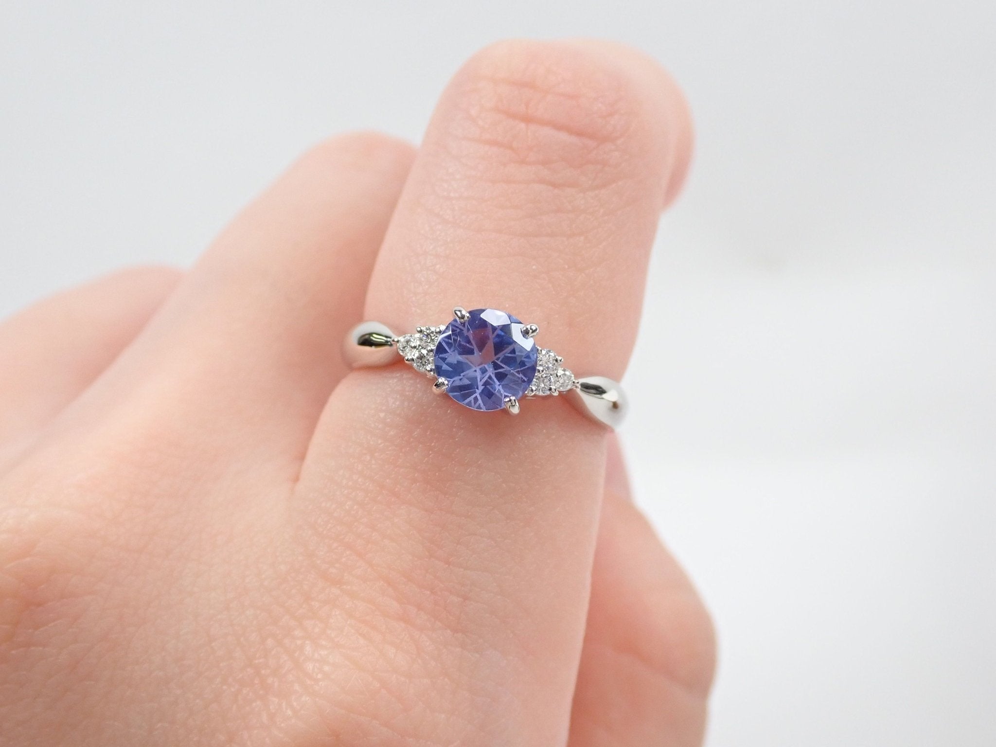 Pt900タンザナイト0.71ct リング - KARATZ STORE|カラッツSTORE