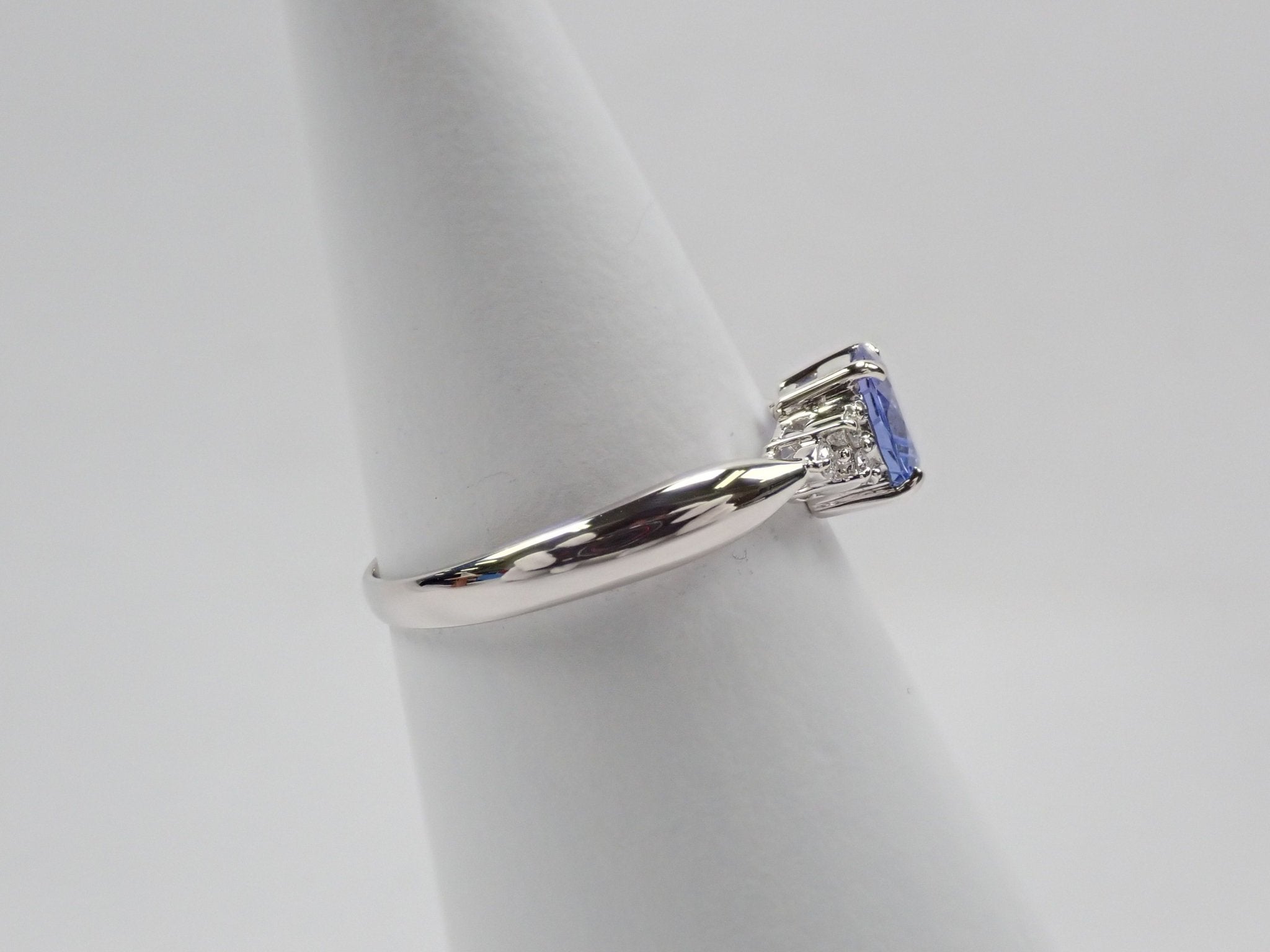 Pt900タンザナイト0.71ct リング - KARATZ STORE|カラッツSTORE
